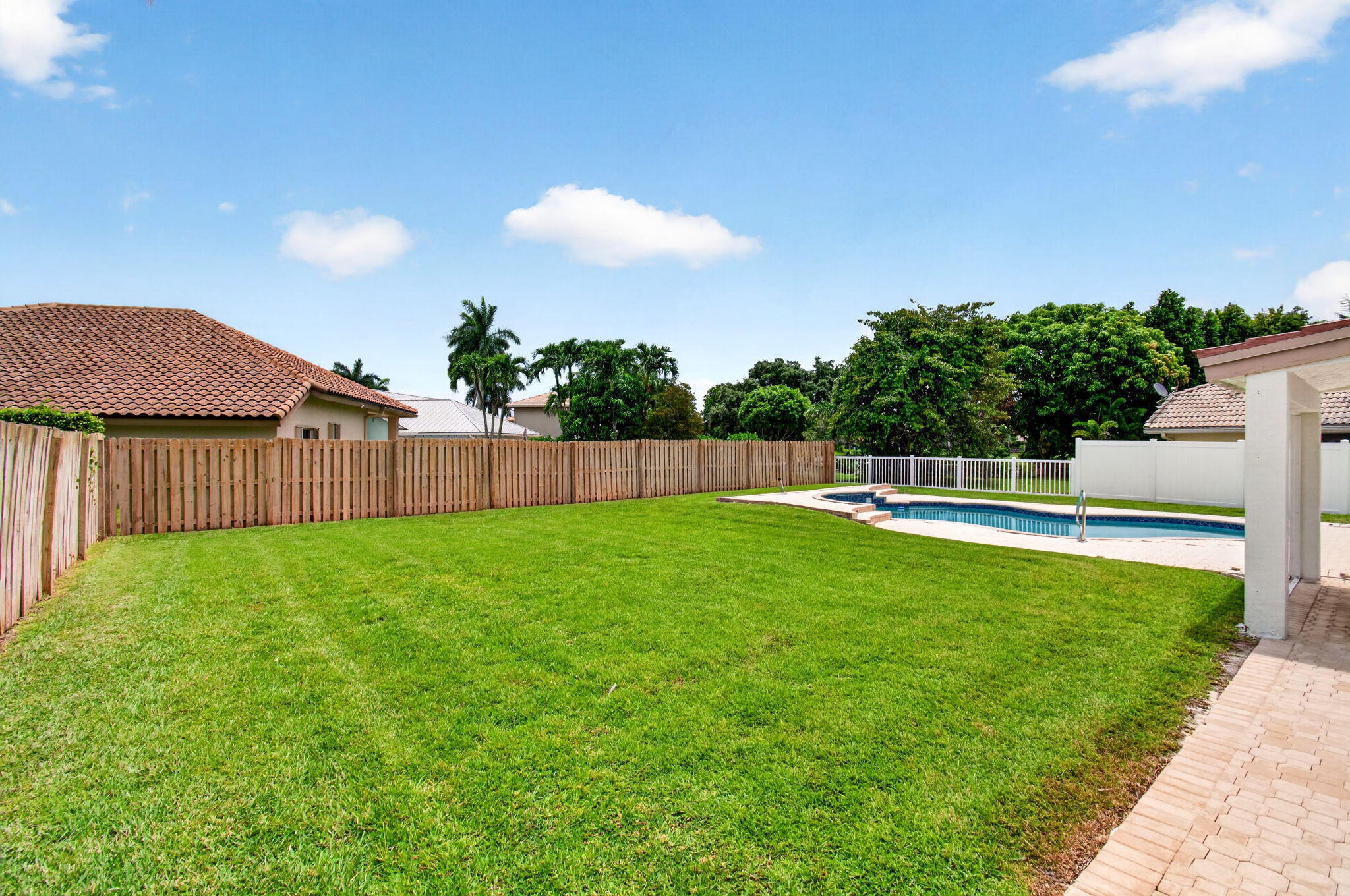 LAKEVIEW ESTATES PH 2 - Residential