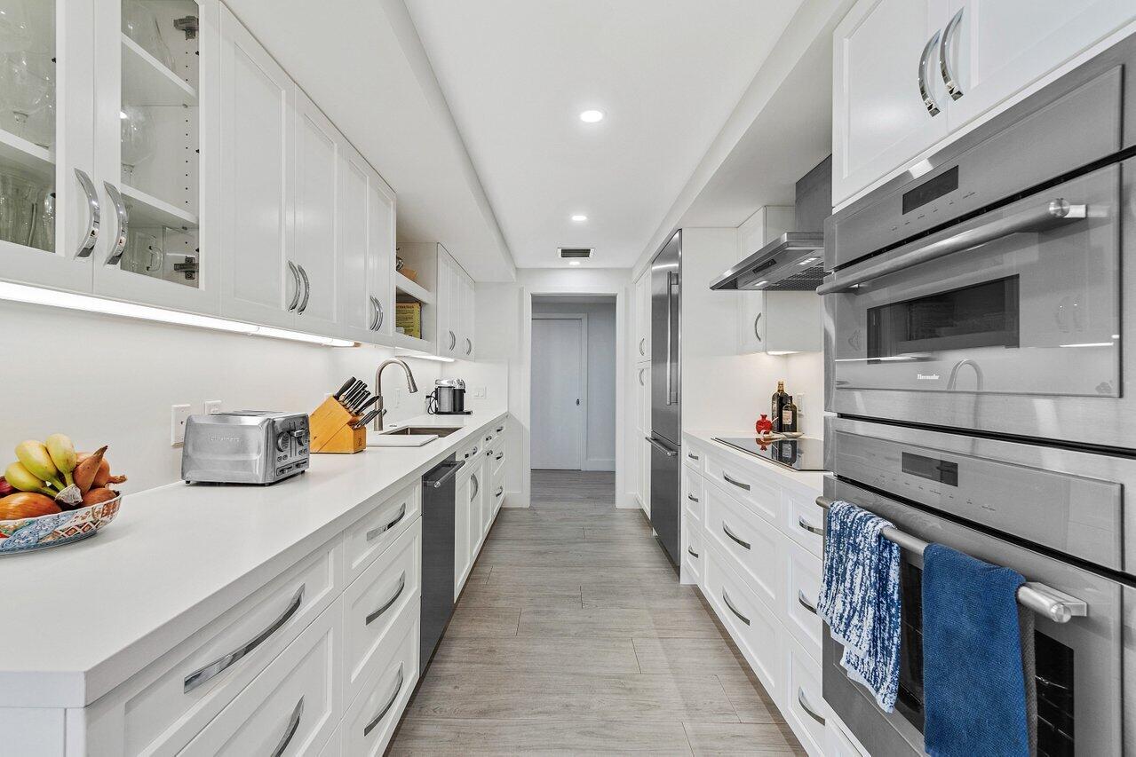 CARLTON PLACE CONDO - Residential