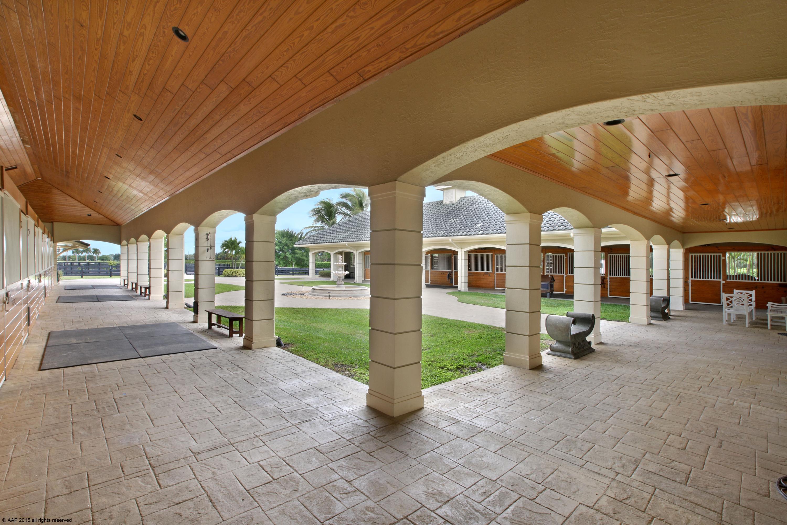 PALM BEACH POINT EAST - Residential