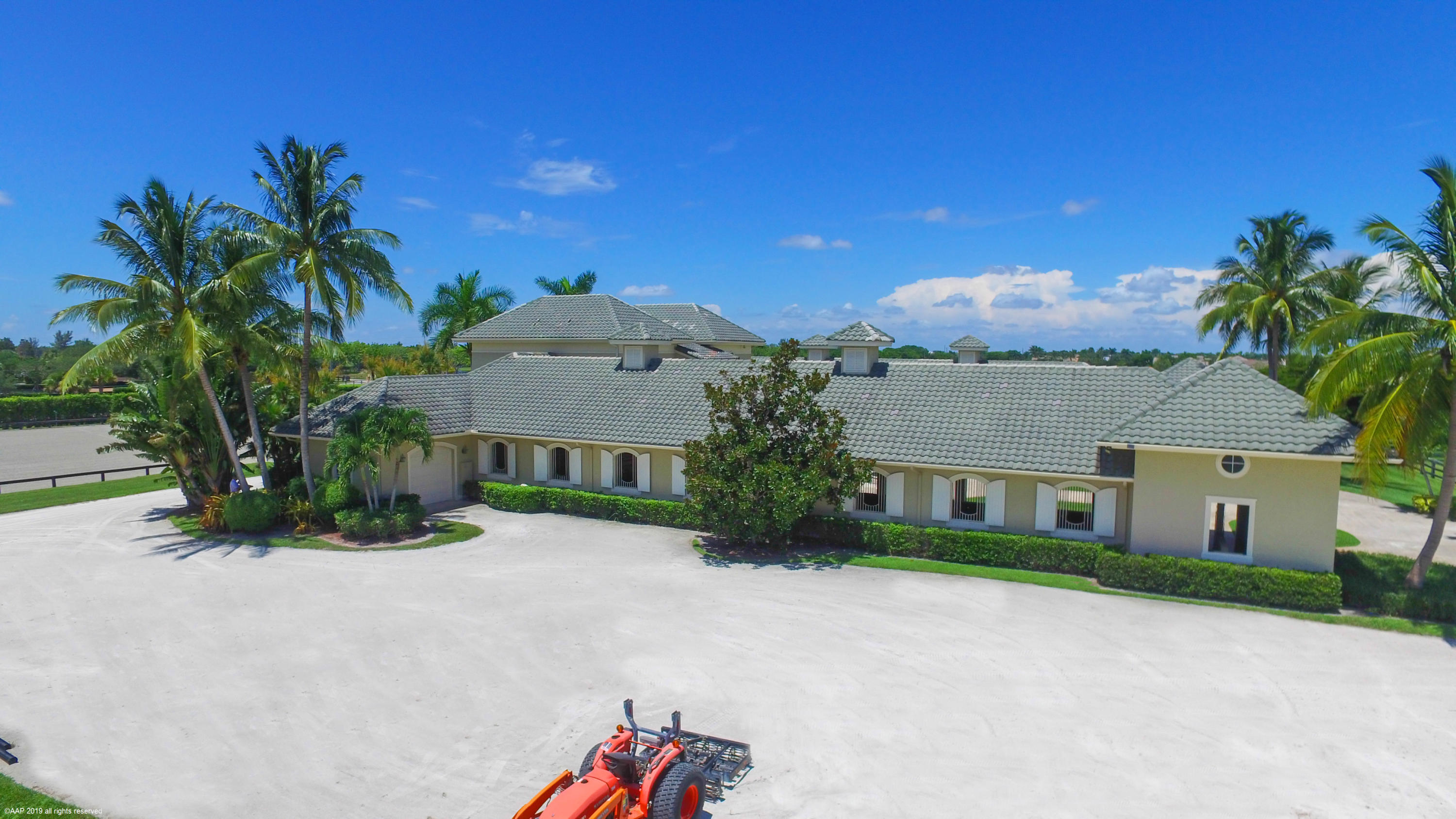 PALM BEACH POINT EAST - Residential
