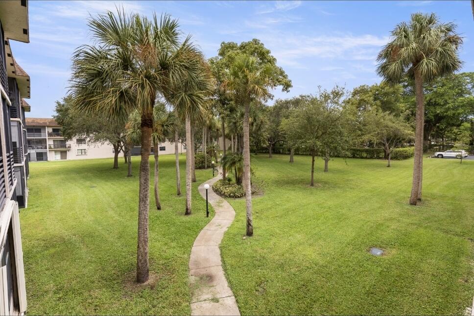LAKES OF CARRIAGE HILLS - Residential
