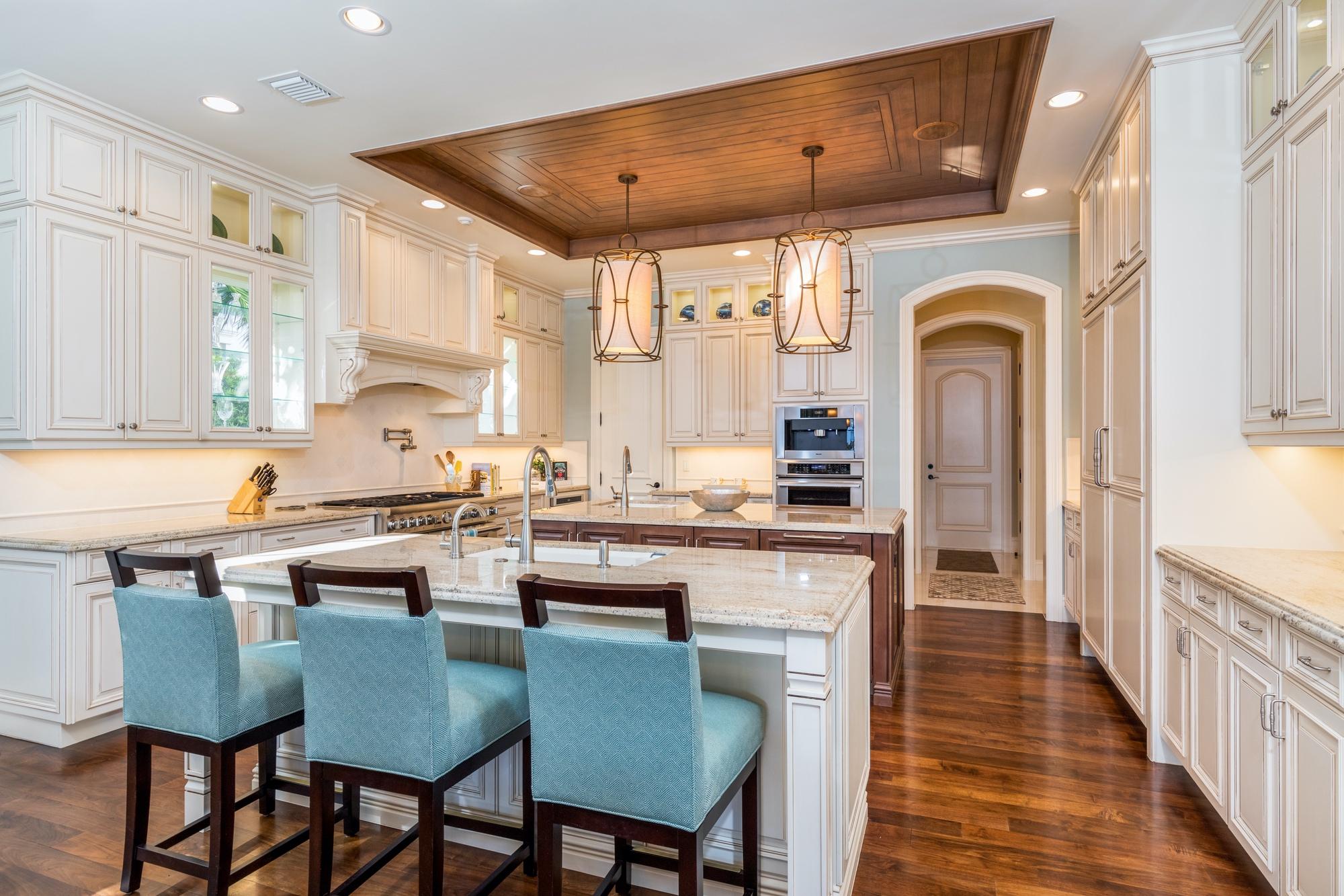 Royal Palm Yacht & Country Club - Residential