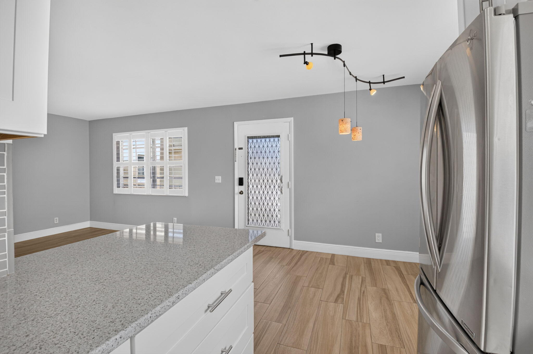 KINGS POINT CAPRI CONDOS - Residential