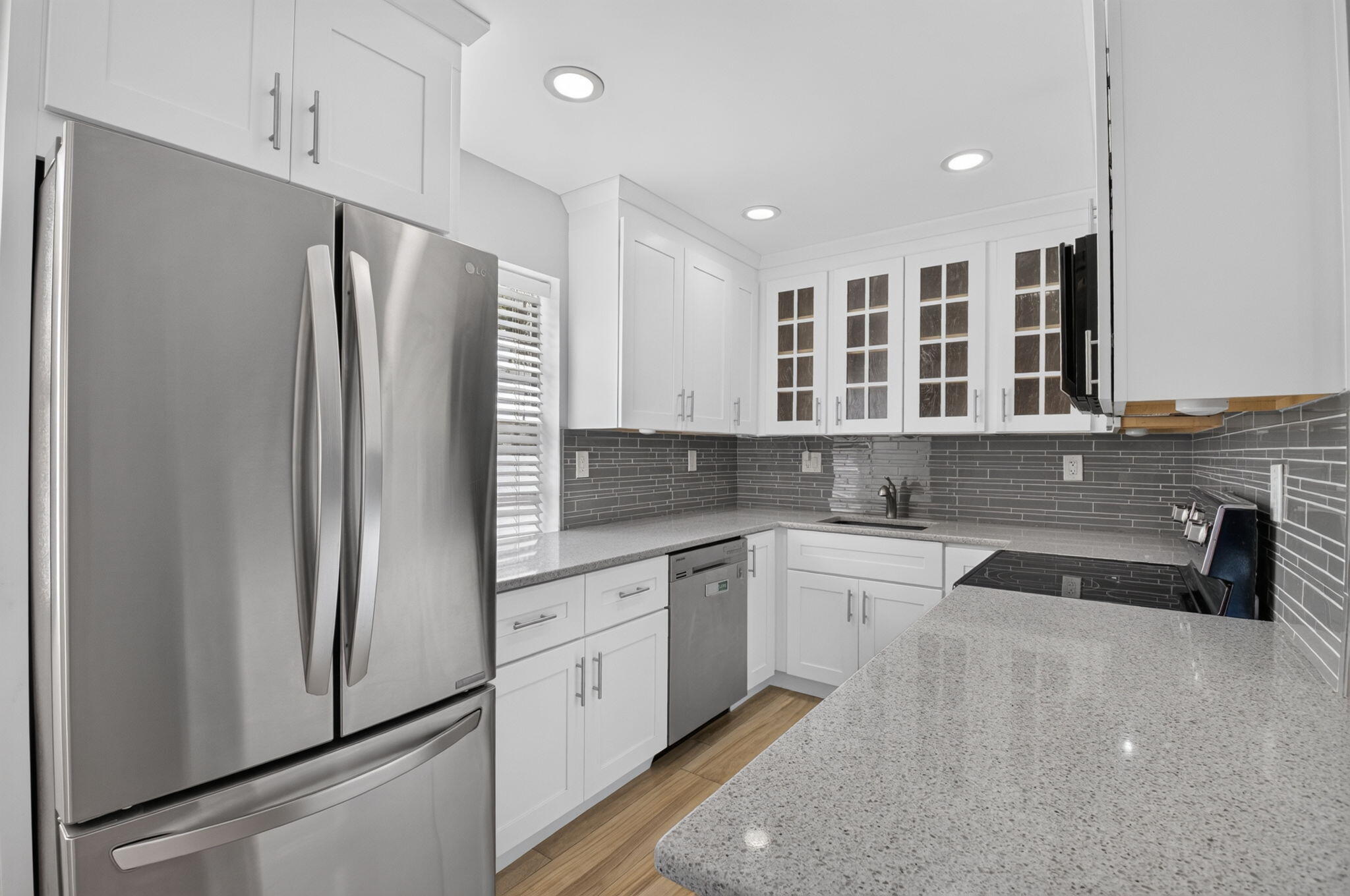 KINGS POINT CAPRI CONDOS - Residential