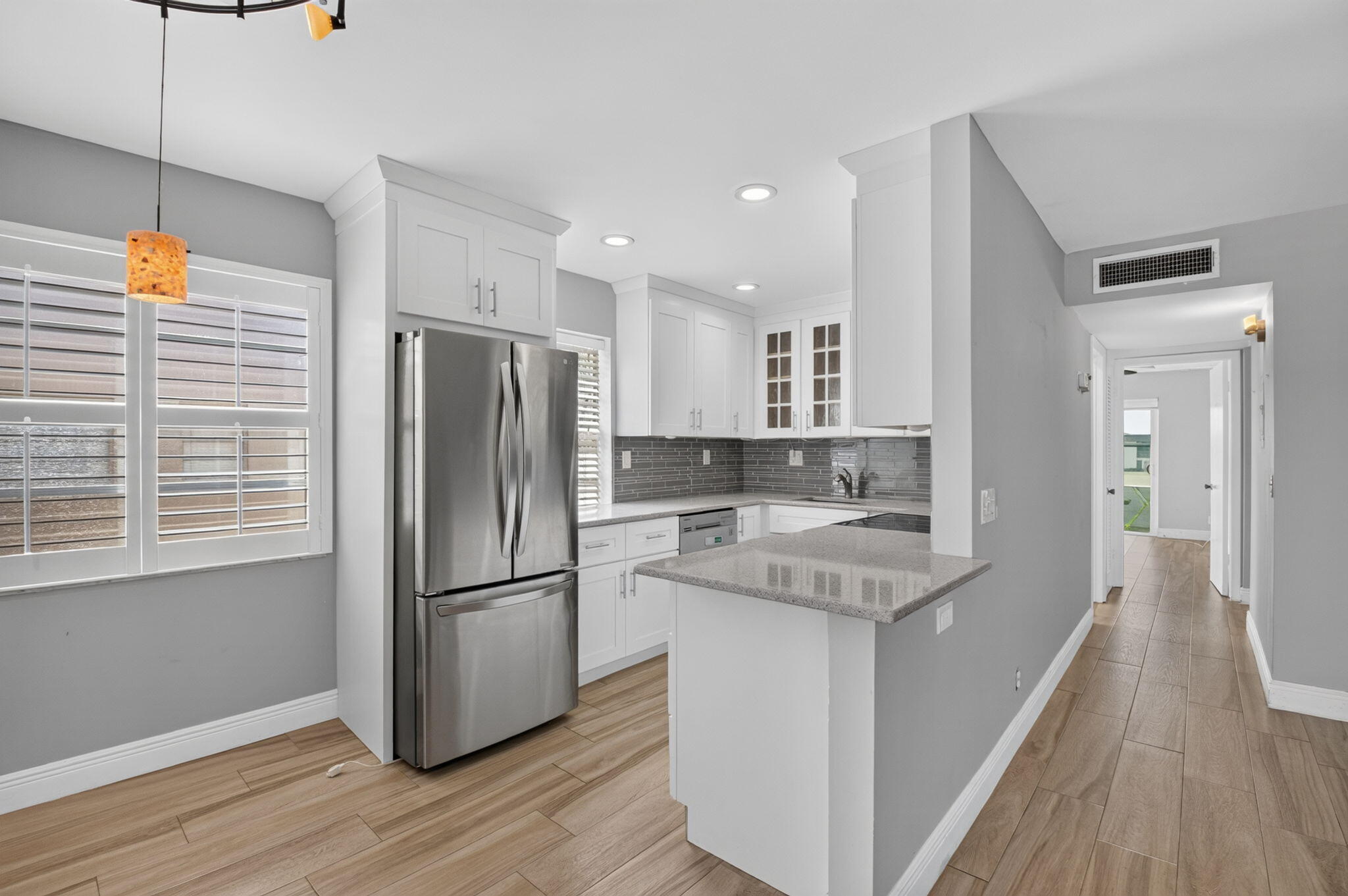 KINGS POINT CAPRI CONDOS - Residential
