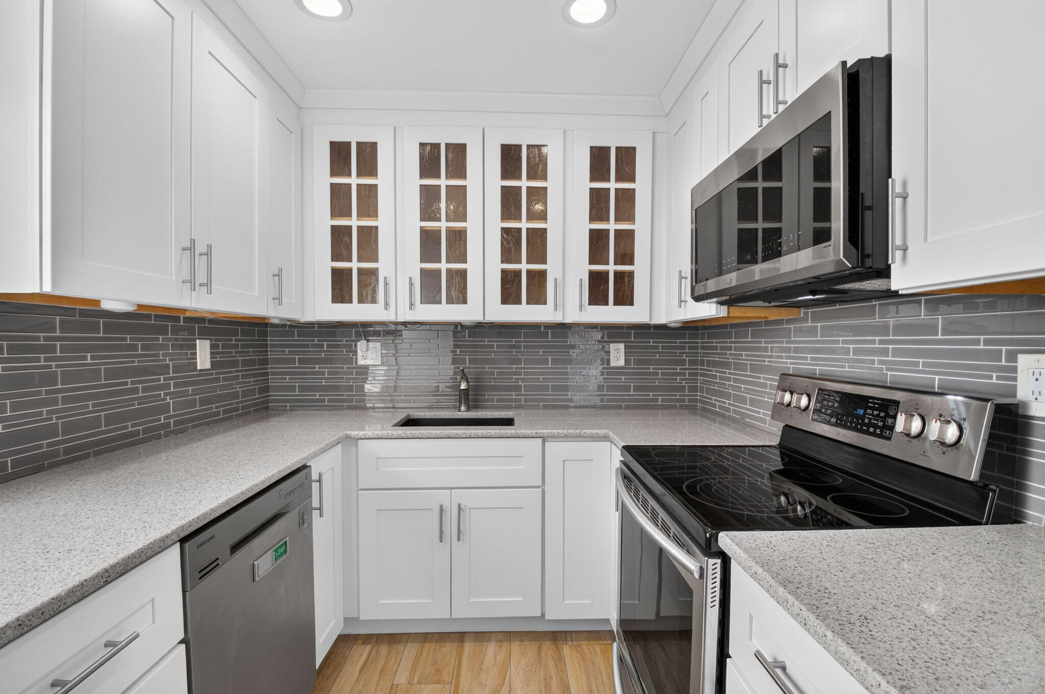 KINGS POINT CAPRI CONDOS - Residential