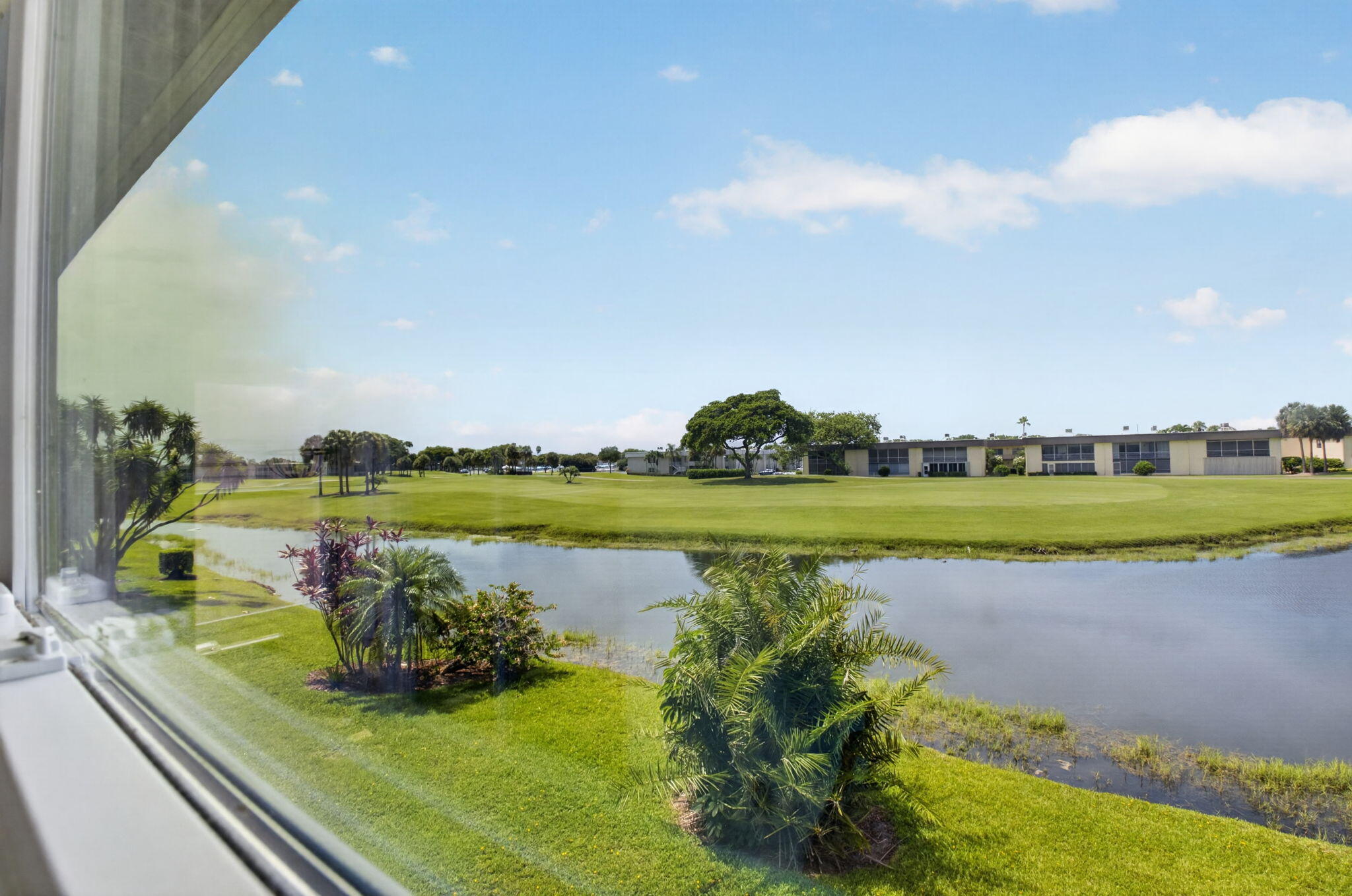 KINGS POINT CAPRI CONDOS - Residential
