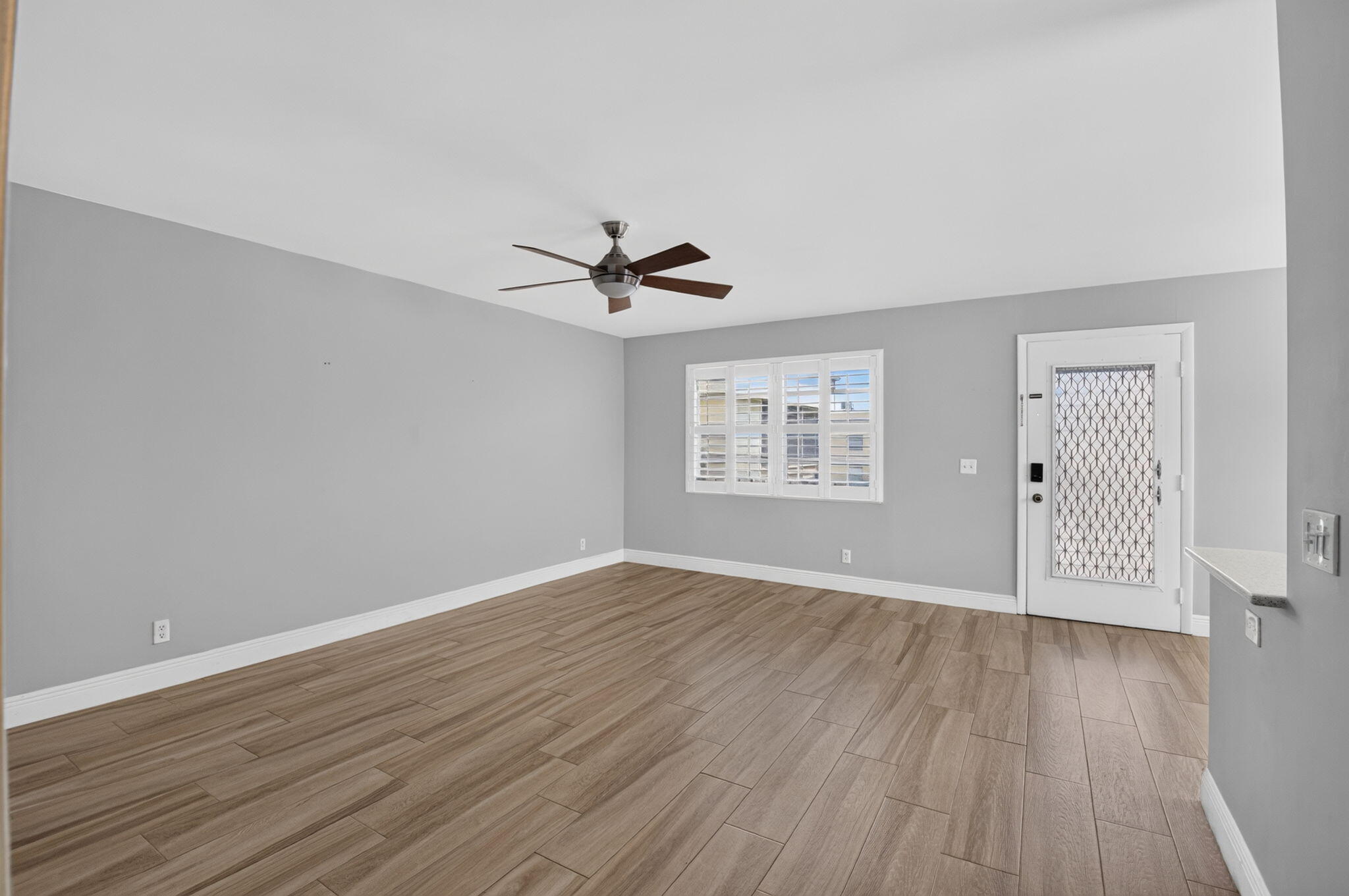 KINGS POINT CAPRI CONDOS - Residential