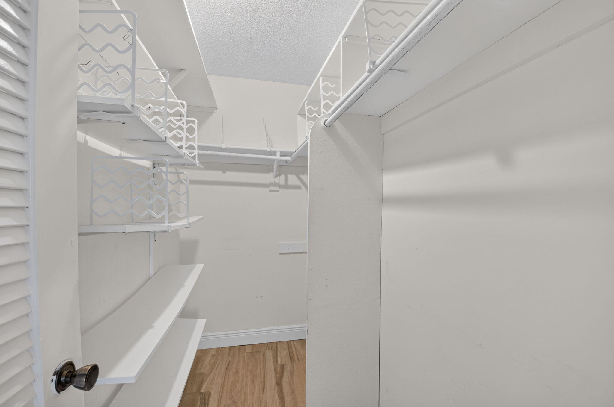KINGS POINT CAPRI CONDOS - Residential