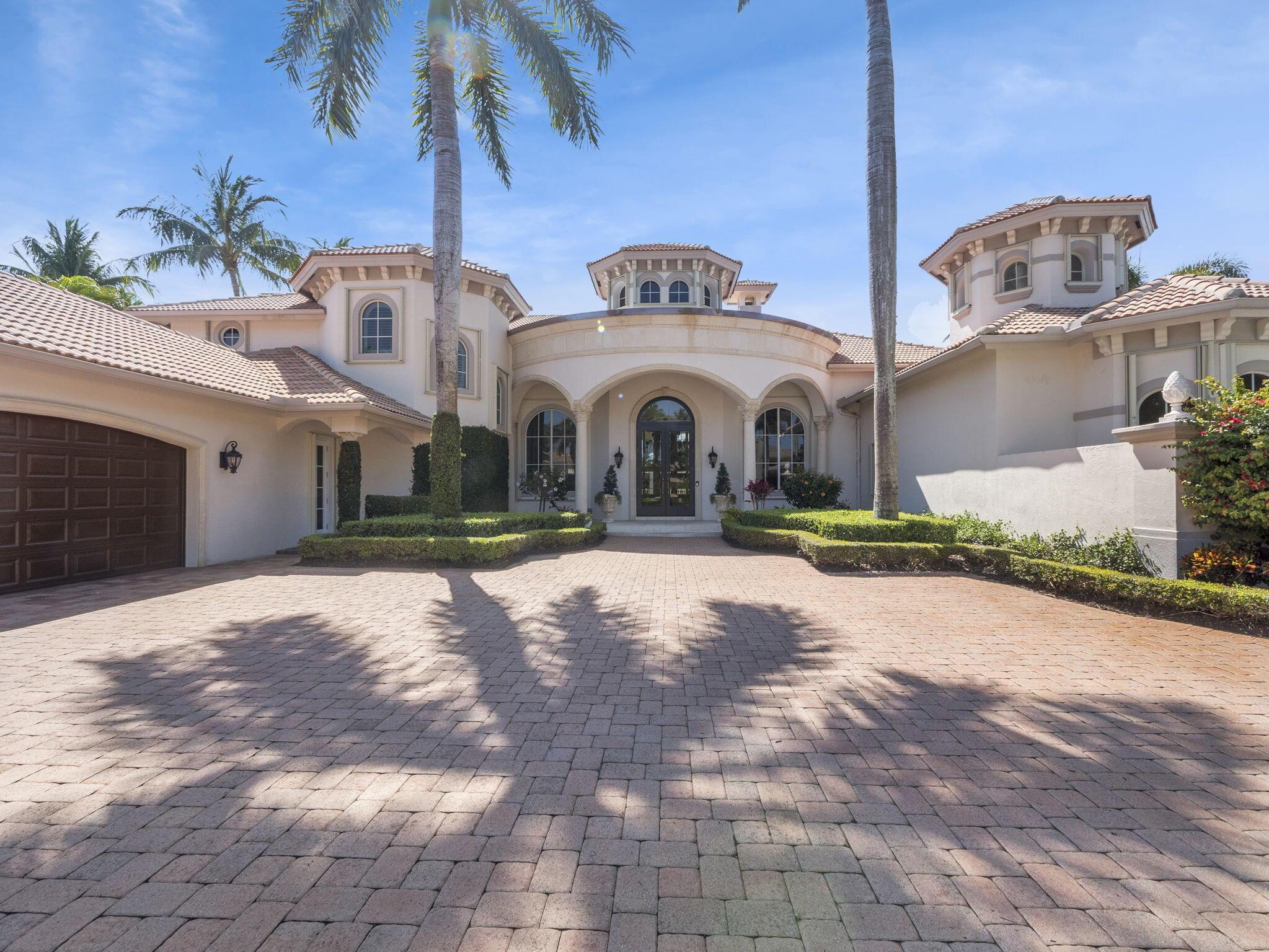 LOCATED ON THE FIRST HOLE OF THE EAST COURSE. THIS GORGEOUS 2 STORY ESTATE HOME CONTAINS 6 POSSIBLE BEDROOMS AND 7 1/2 BATHS.  AS YOU WALK THROUGH THE FRONT DOOR YOU WILL SEE THE MAGIFICENT REAR YARD WITH A LARGE SWIMMING POOL LARGE ENOUGH FOR LAP SWIMMING AS WELL AS A LARGE SPA.  THIS HOME HAS EVERYTHING YOU COULD WANT IN A BEAUTIFUL SETTING.  FULL GOLF MEMBERSHIP IS REQUIRED.