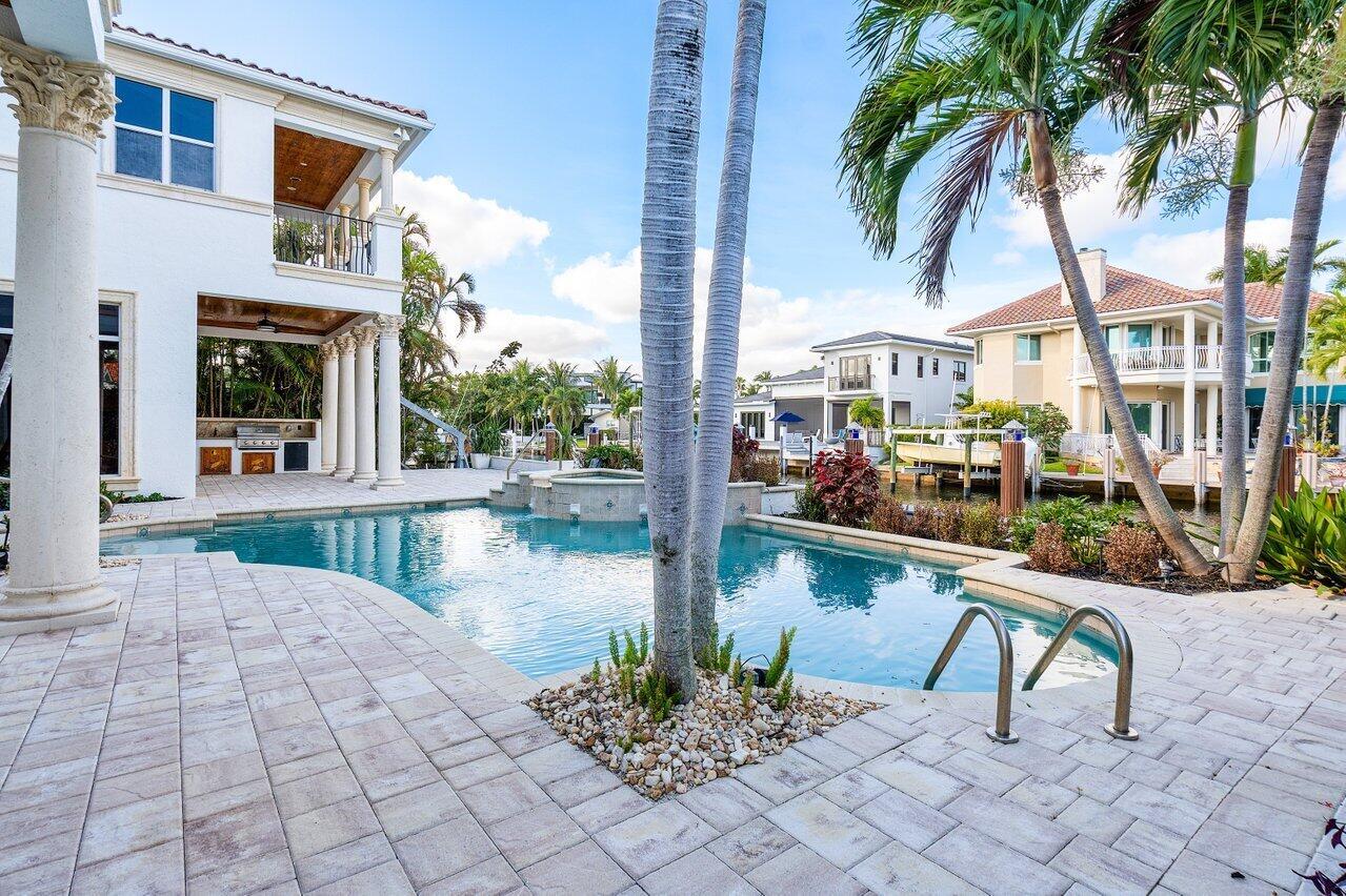 LAKE ROGERS - Residential