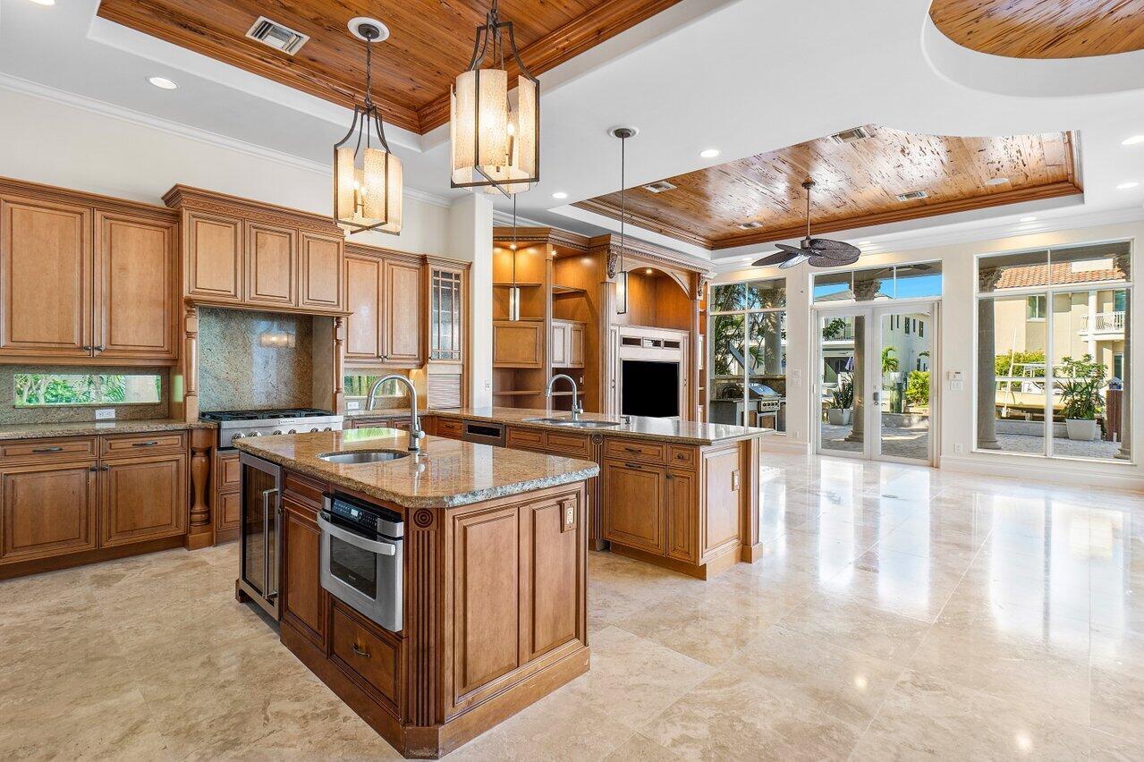 LAKE ROGERS - Residential