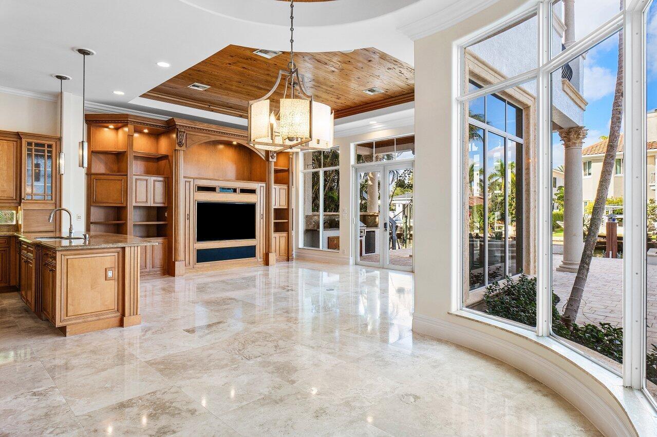 LAKE ROGERS - Residential