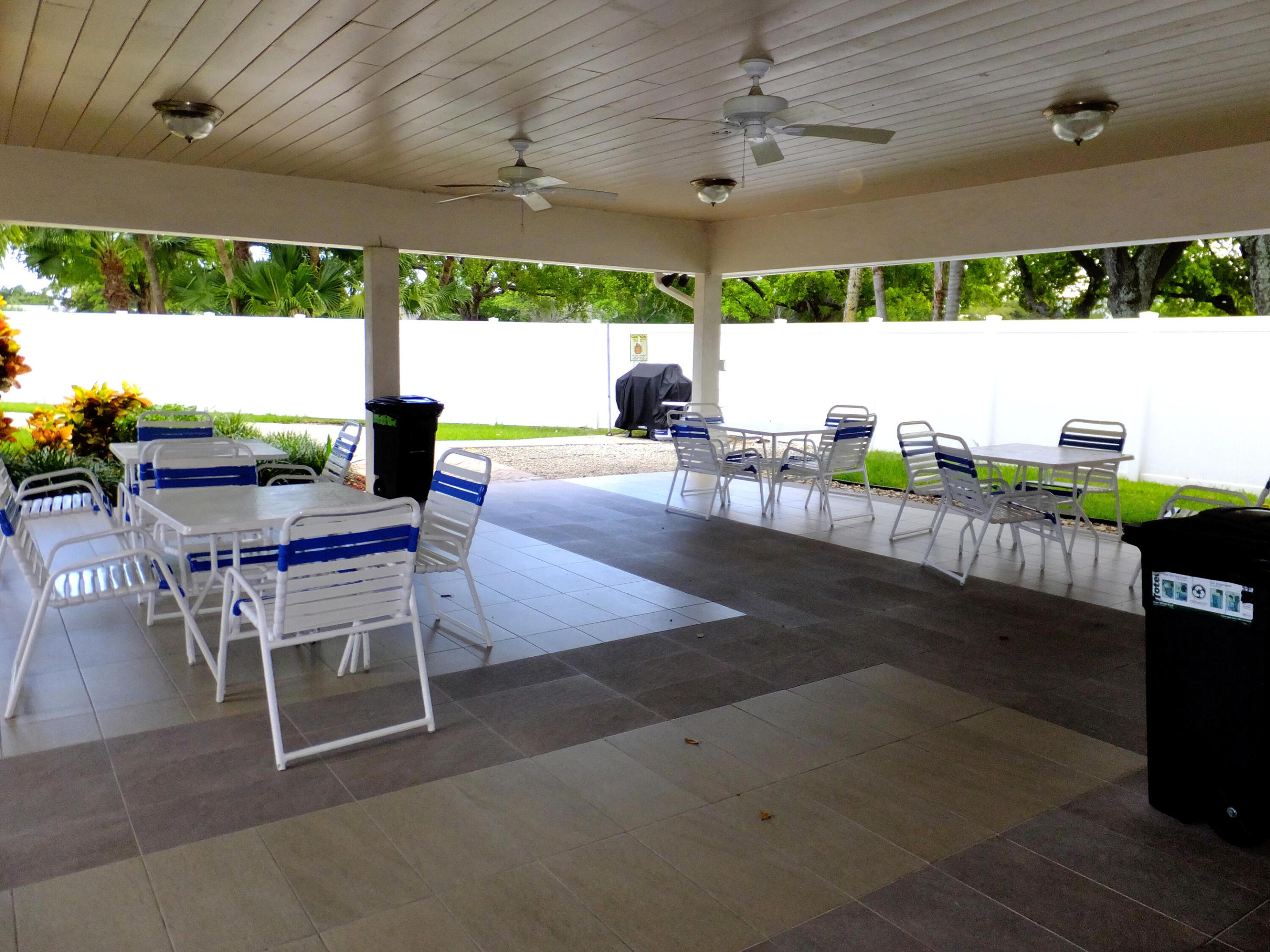 NO 3 PALM-AIRE COUNTRY CLUB - Residential Lease
