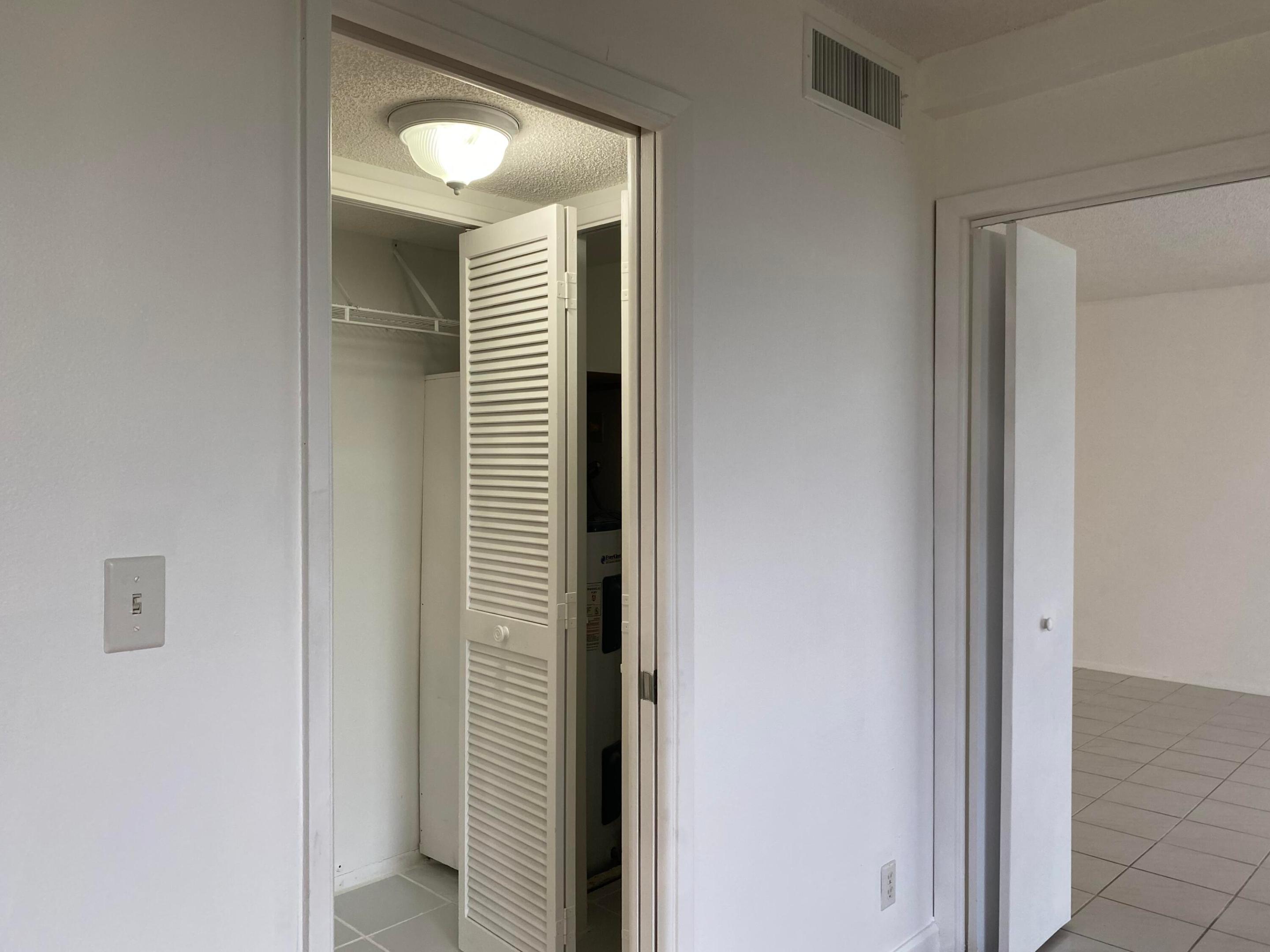 NO 3 PALM-AIRE COUNTRY CLUB - Residential Lease