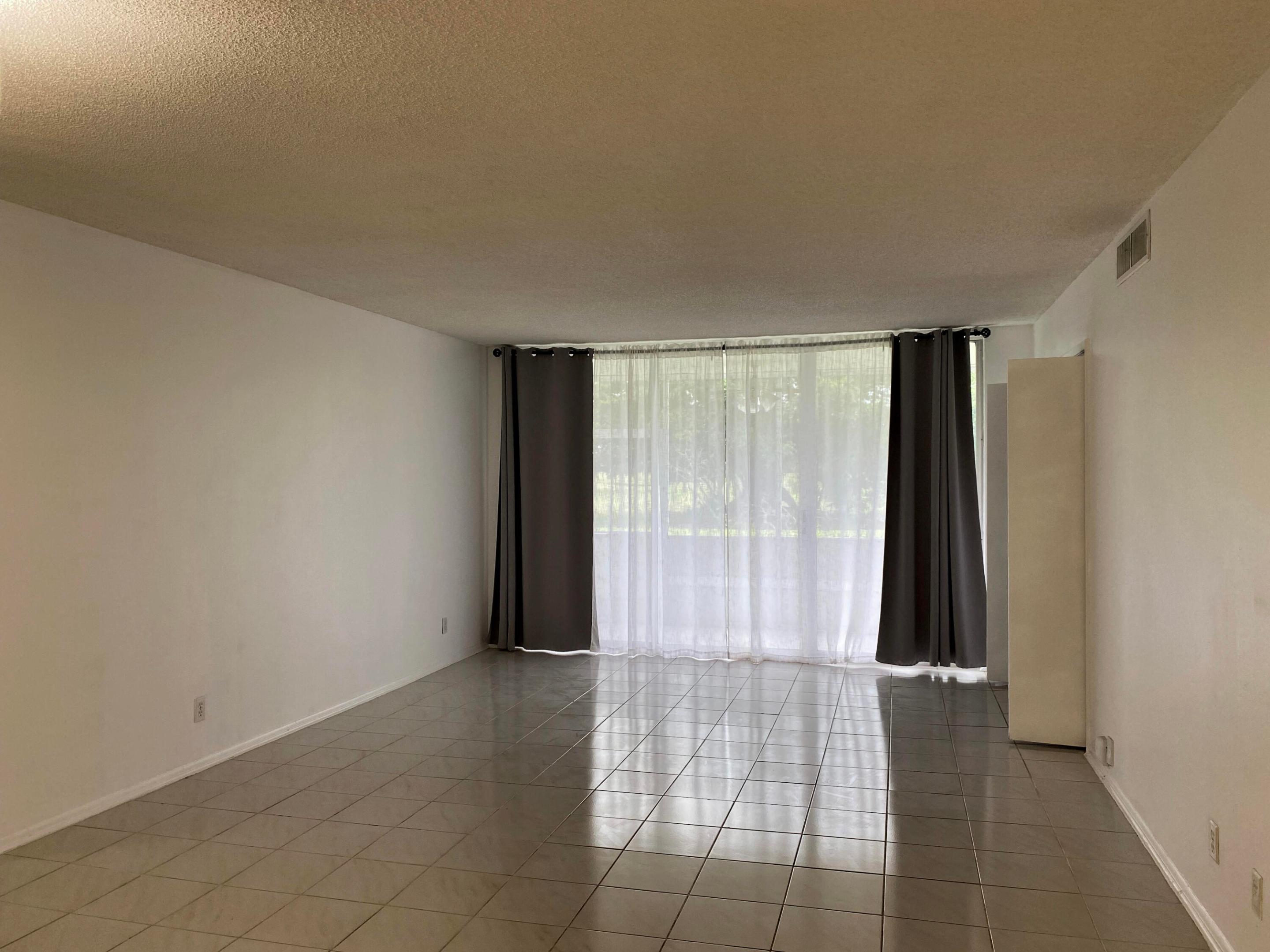 NO 3 PALM-AIRE COUNTRY CLUB - Residential Lease