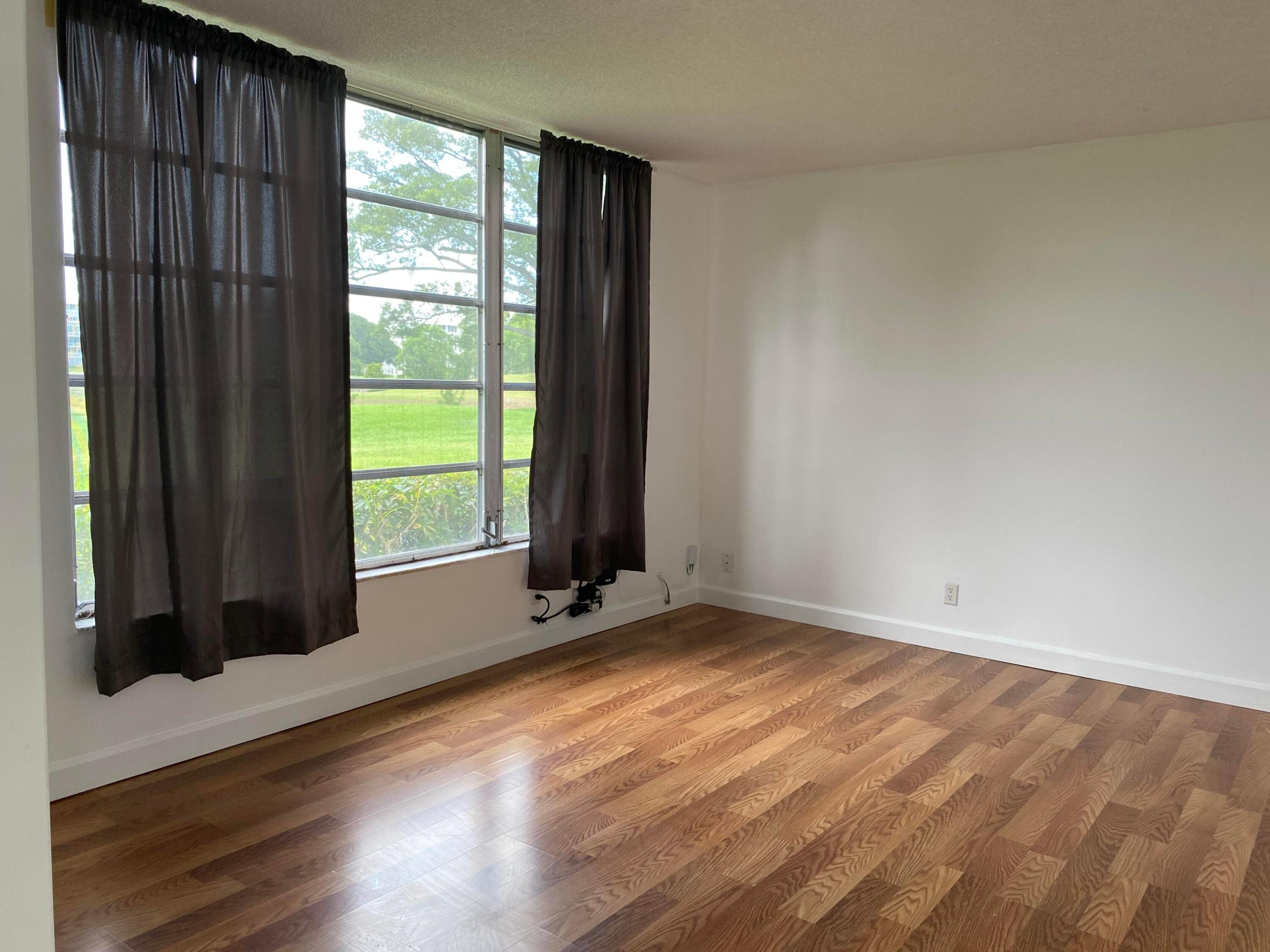 NO 3 PALM-AIRE COUNTRY CLUB - Residential Lease