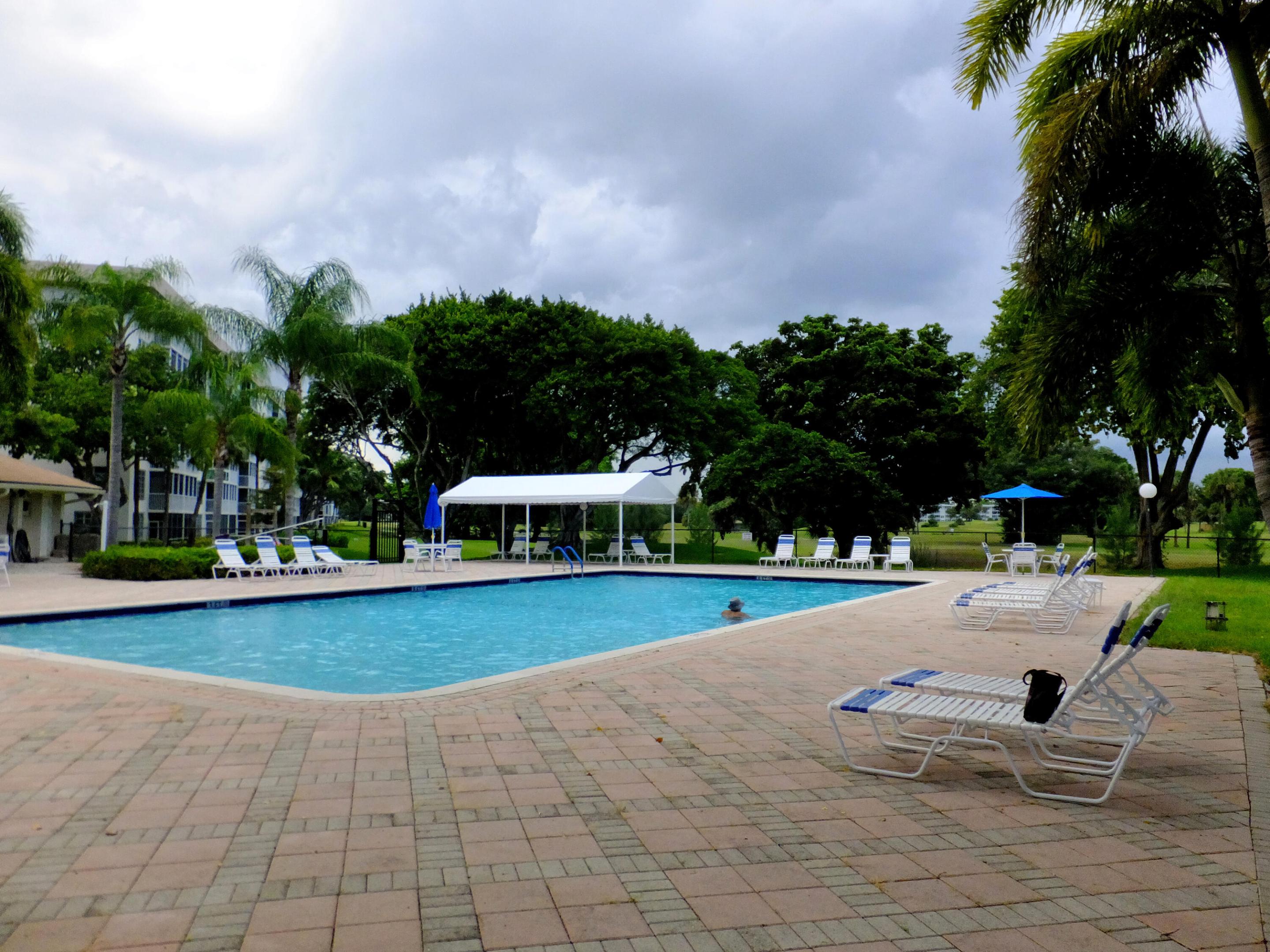 NO 3 PALM-AIRE COUNTRY CLUB - Residential Lease