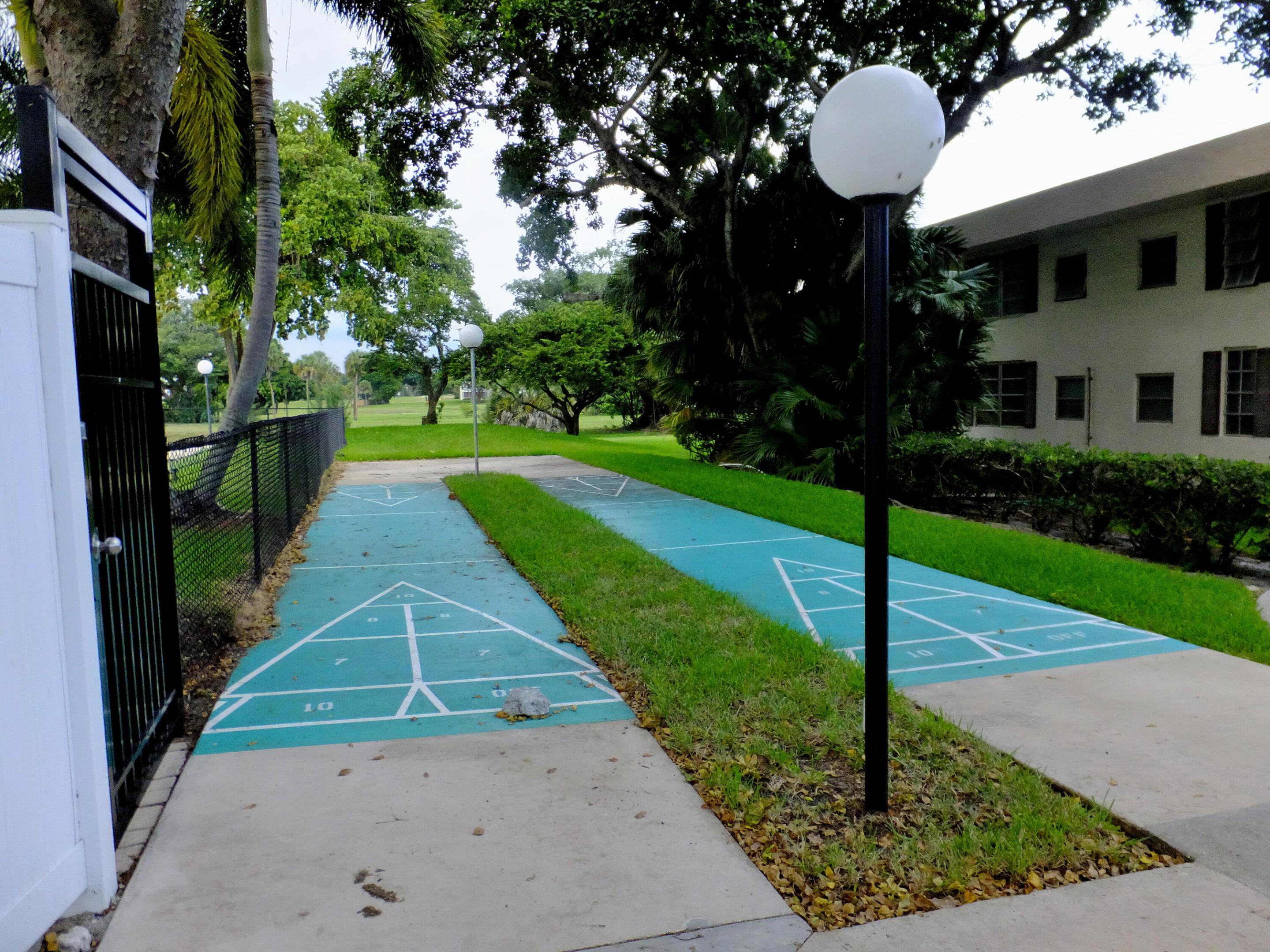 NO 3 PALM-AIRE COUNTRY CLUB - Residential Lease