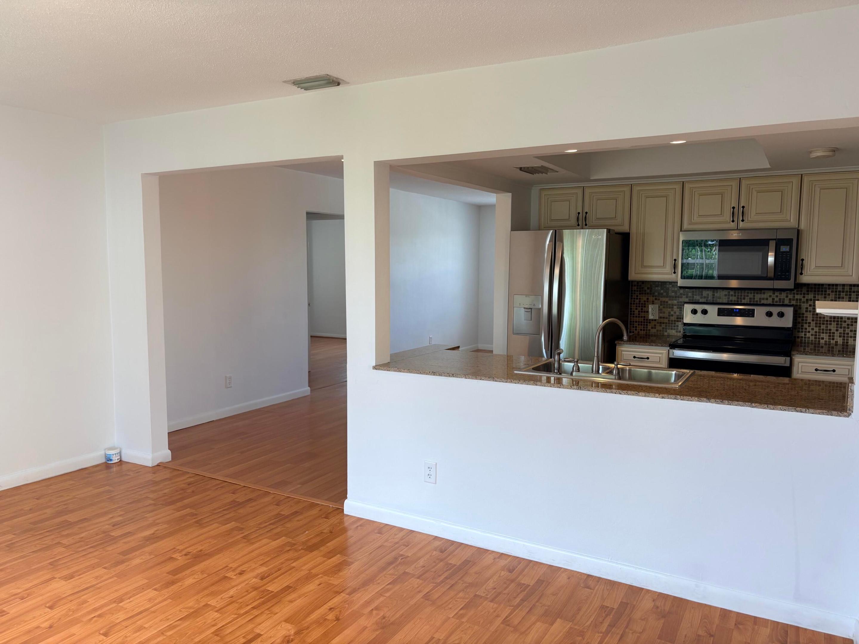 PALM BEACH LEISUREVILLE SEC 2 - Residential Lease