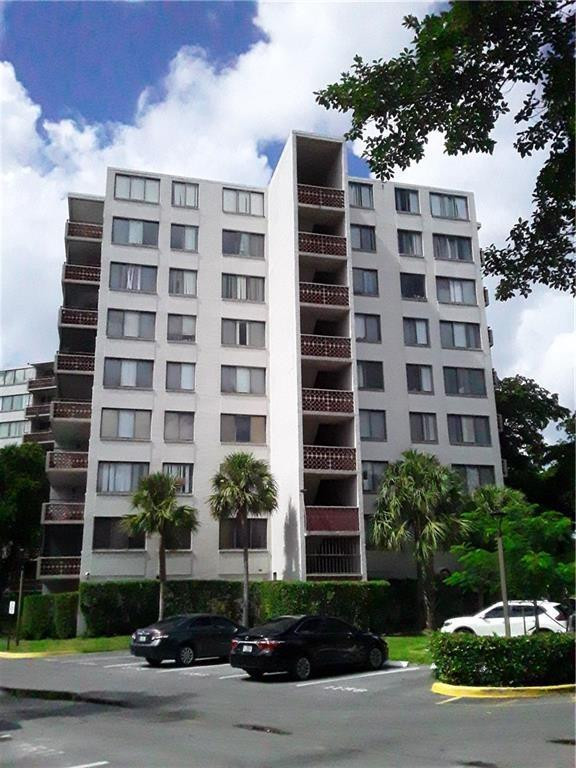 INVERRARY GARDENS CONDO I - Residential