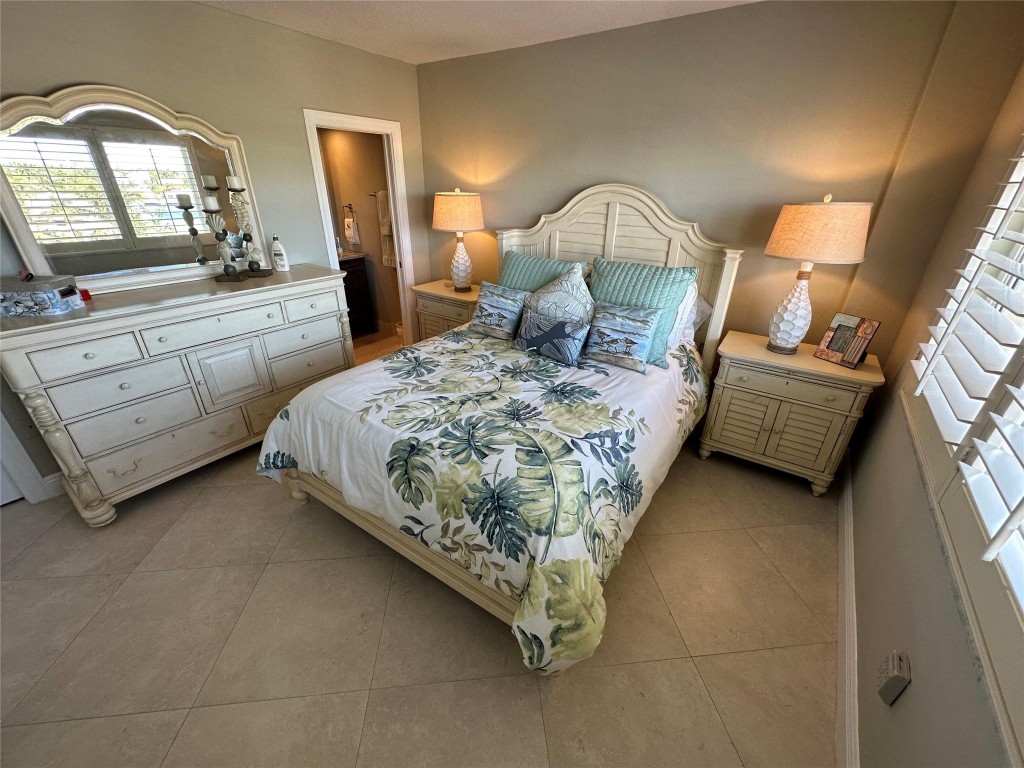 Pompano Yacht &Beach Club - Residential