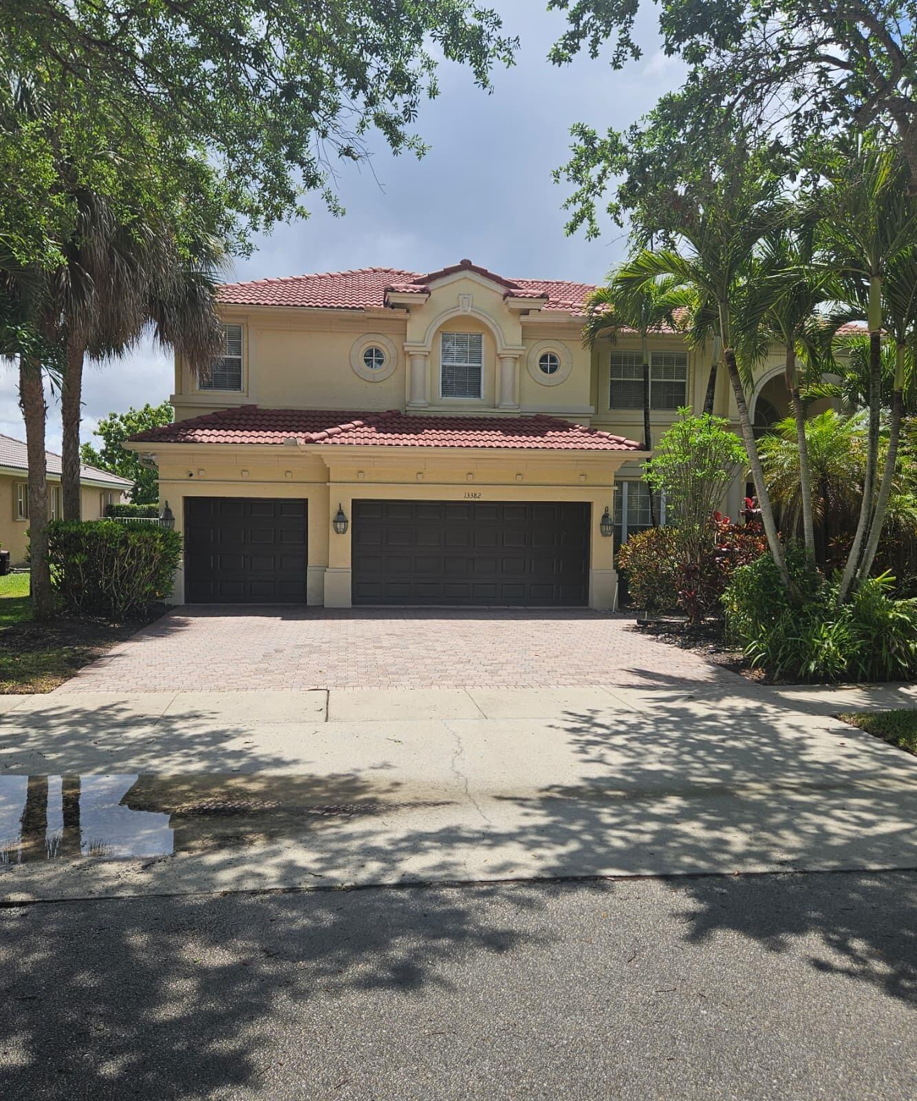 COUNTRY GLEN - Residential