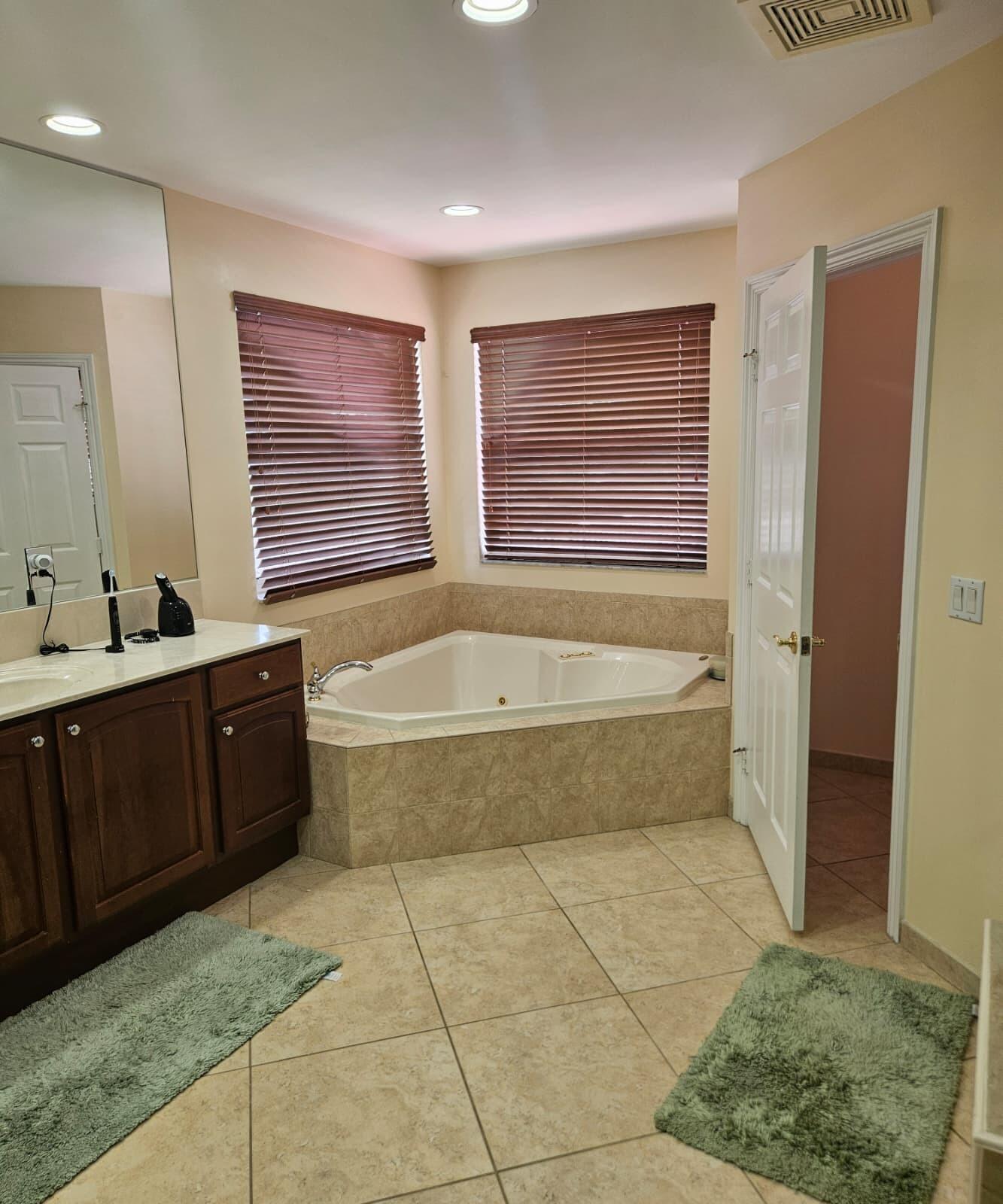 COUNTRY GLEN - Residential