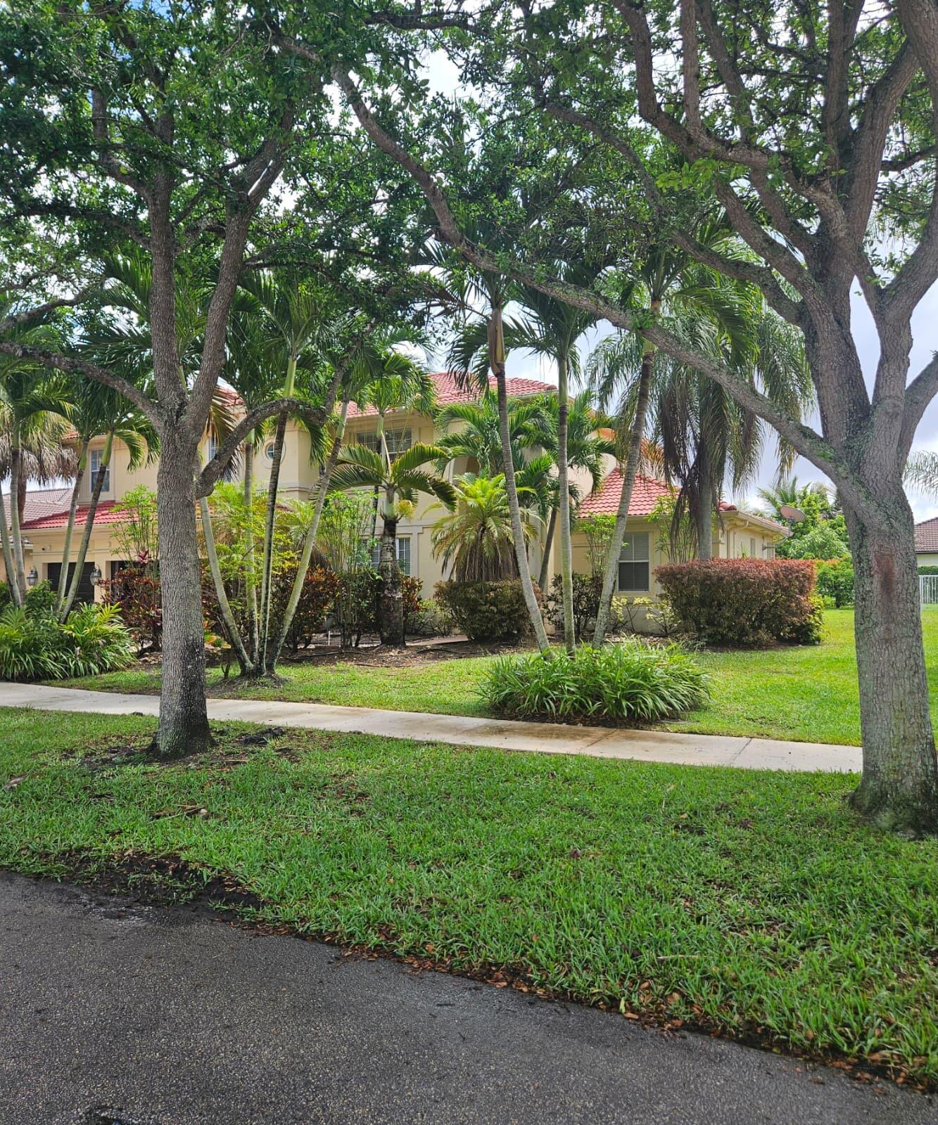 COUNTRY GLEN - Residential