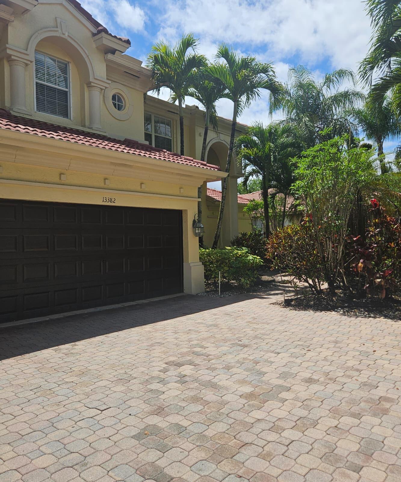 COUNTRY GLEN - Residential