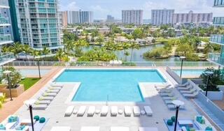 PARQUE TOWERS CONDO - Residential