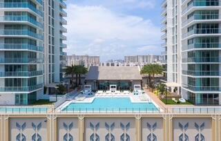 PARQUE TOWERS CONDO - Residential