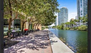 PARQUE TOWERS CONDO - Residential