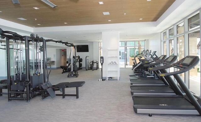 PARQUE TOWERS CONDO - Residential