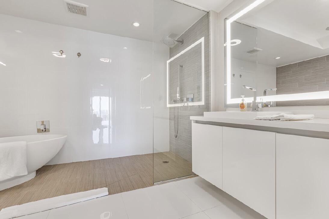 PARQUE TOWERS CONDO - Residential