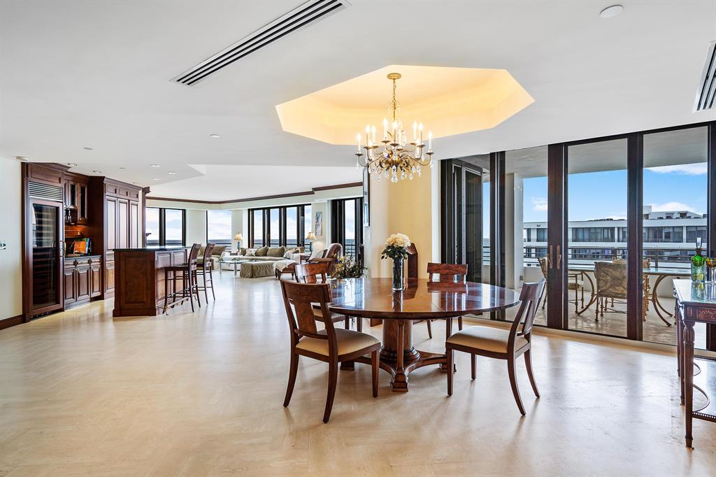 PALM BEACH HAMPTON CONDO - Residential