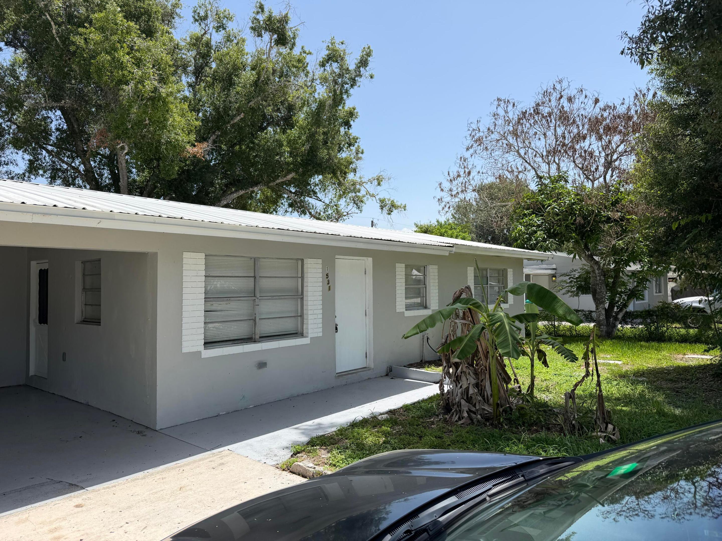 CAREY'S - Residential