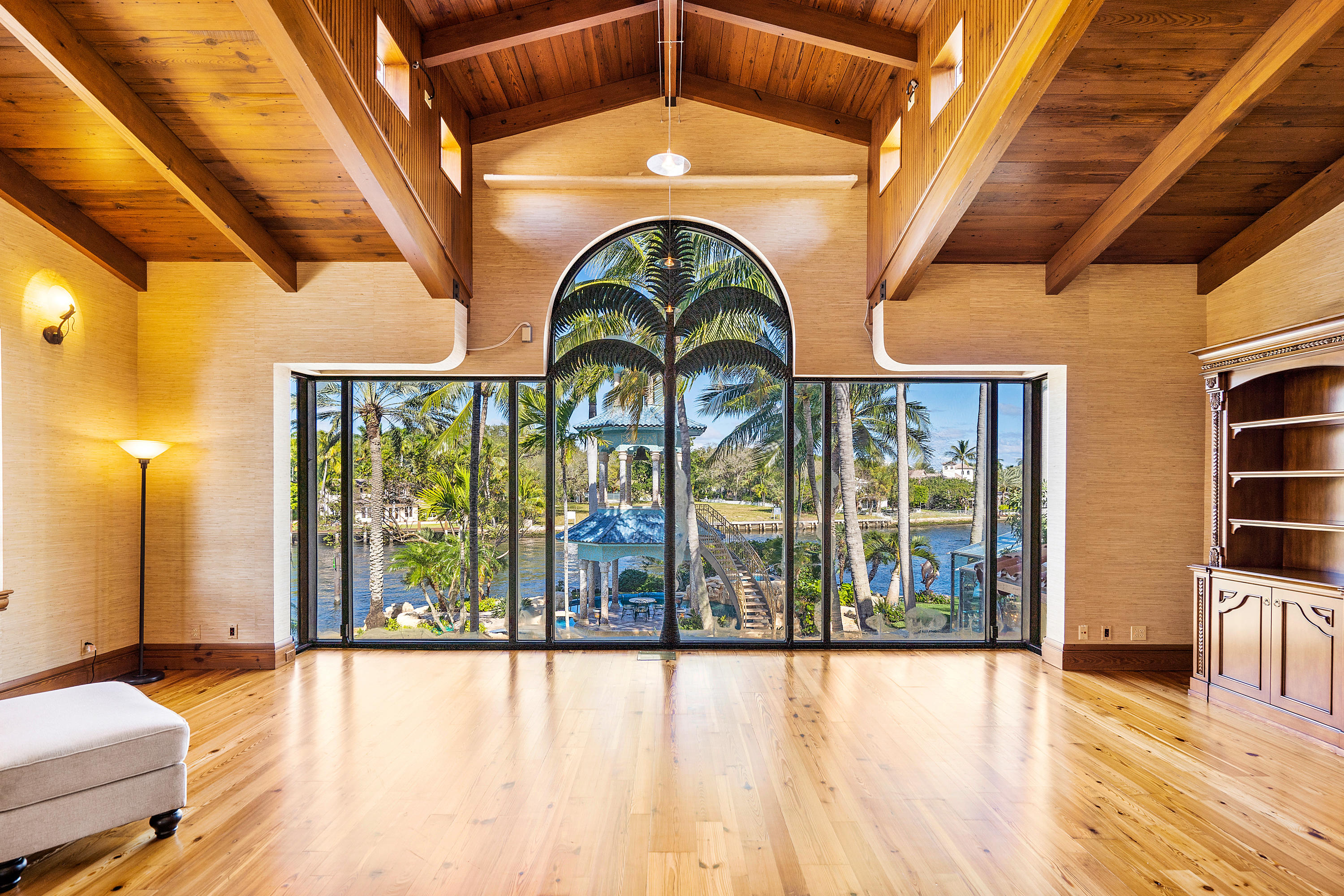 RIO VISTA ISLES - Residential