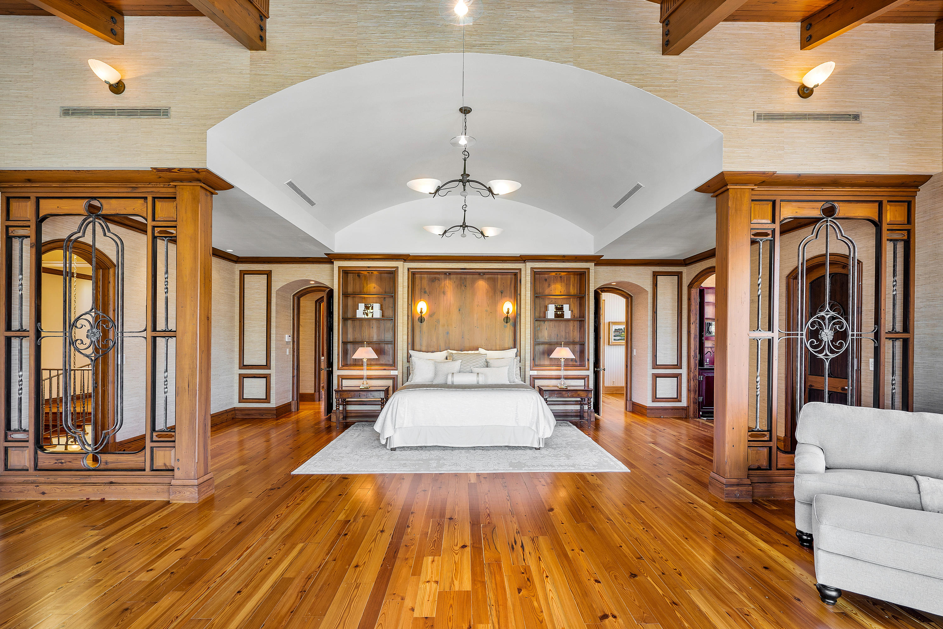 RIO VISTA ISLES - Residential