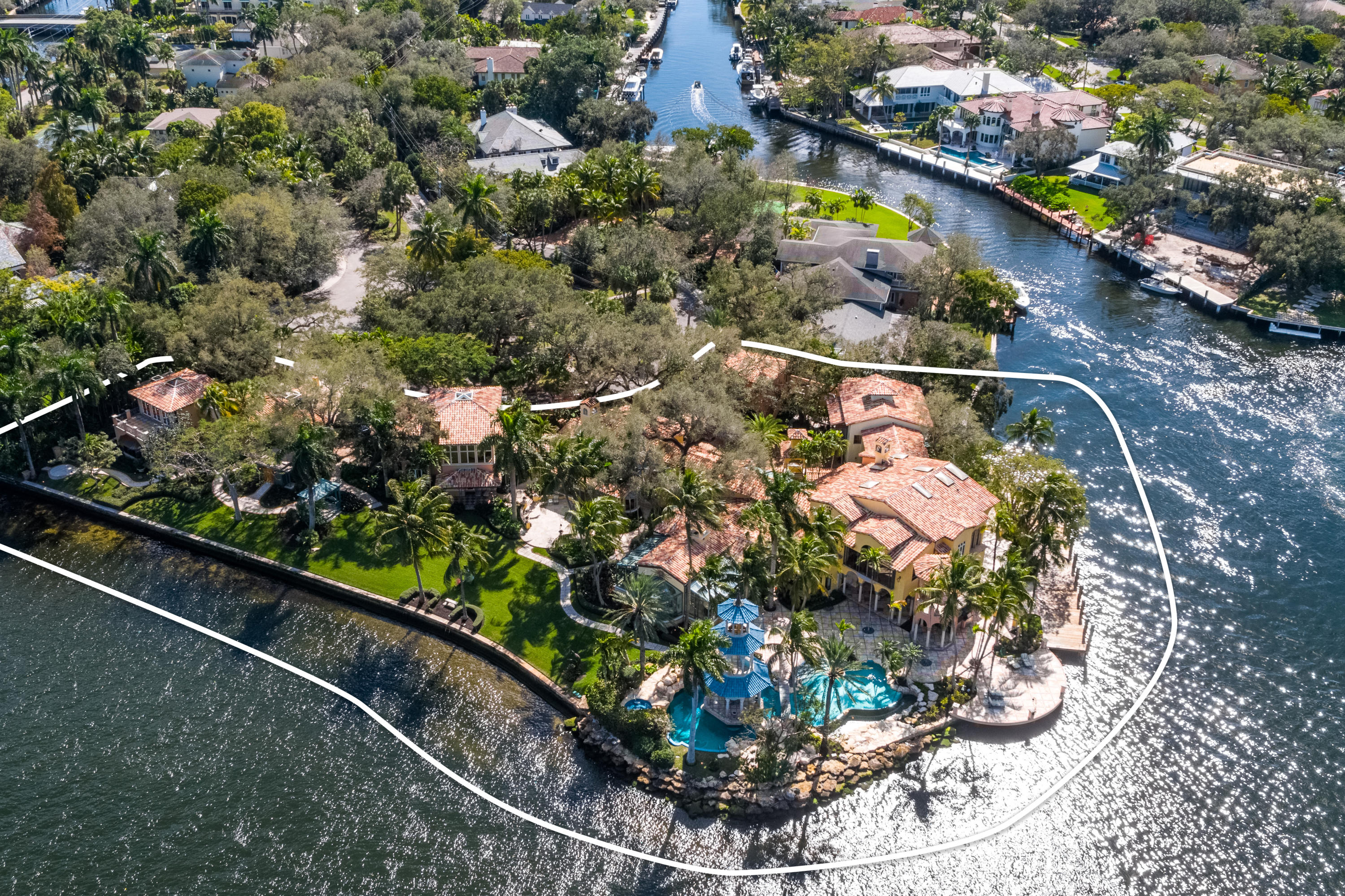 RIO VISTA ISLES - Residential