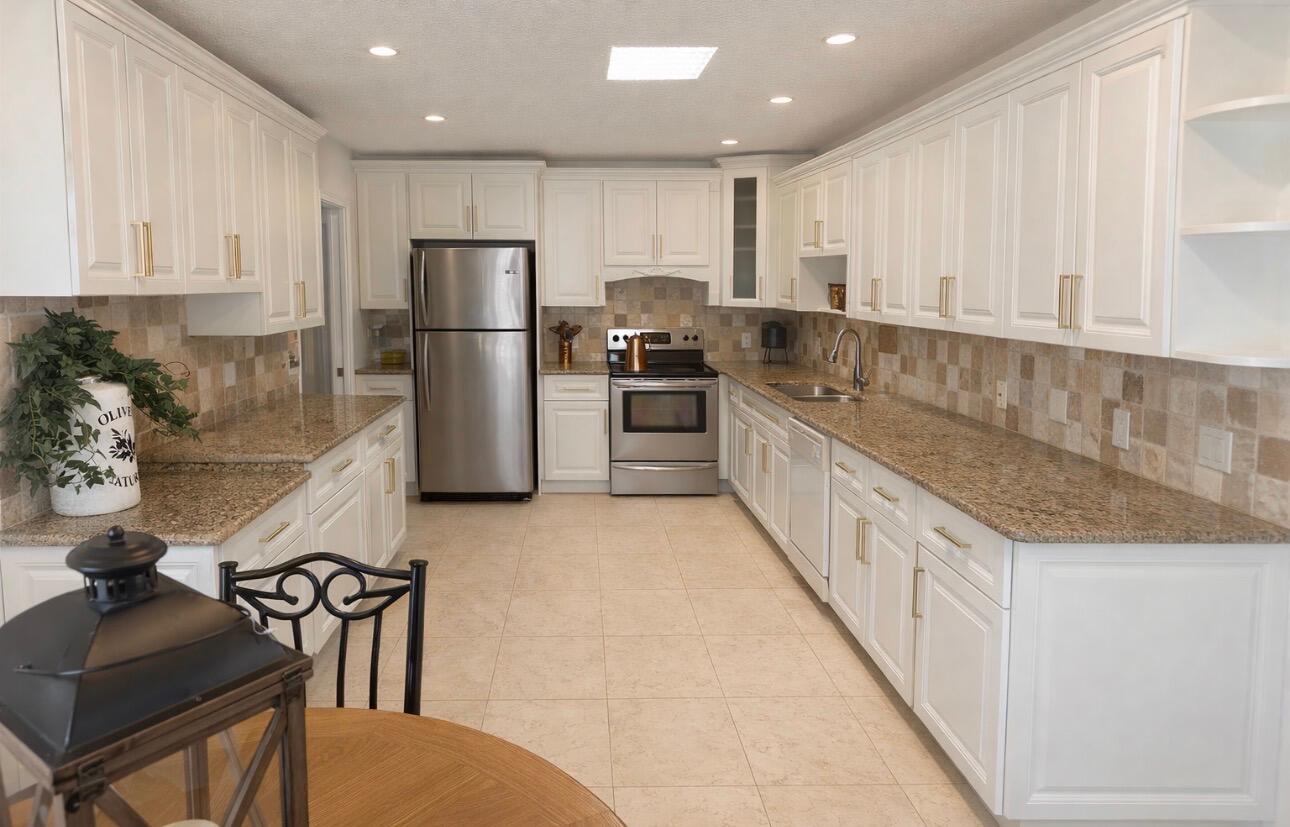 HAGEN RANCH HEIGHTS - Residential