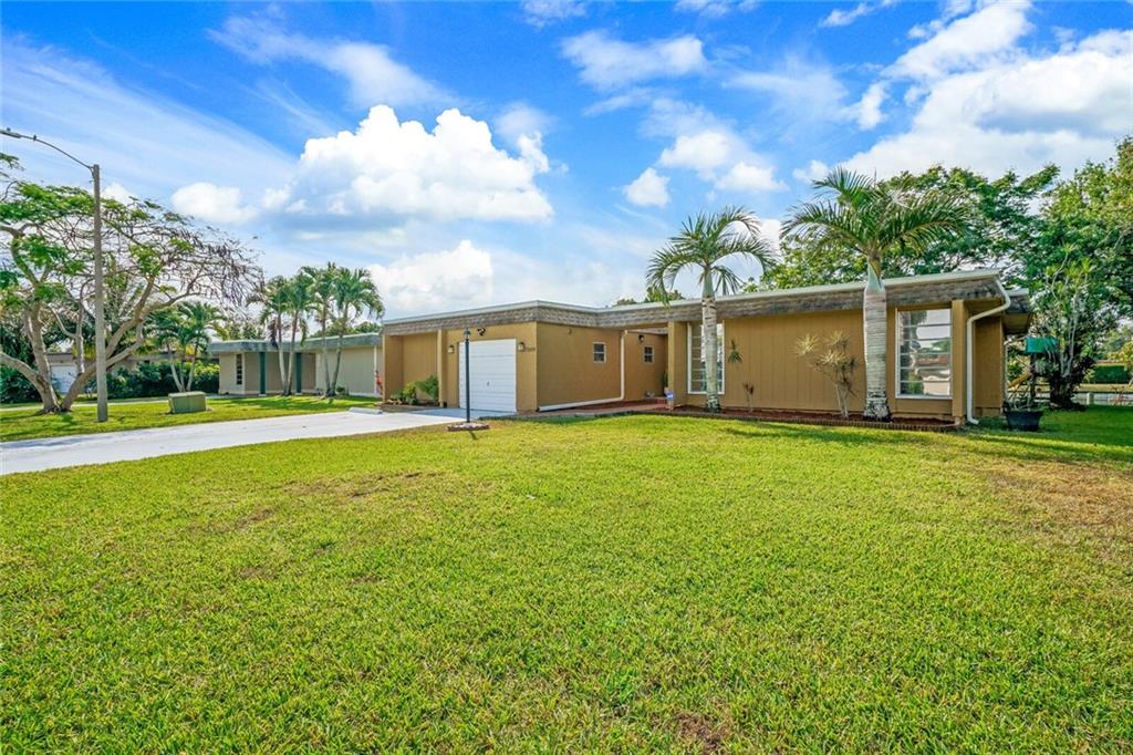 Mainlands Of Tamarac Lake - Residential