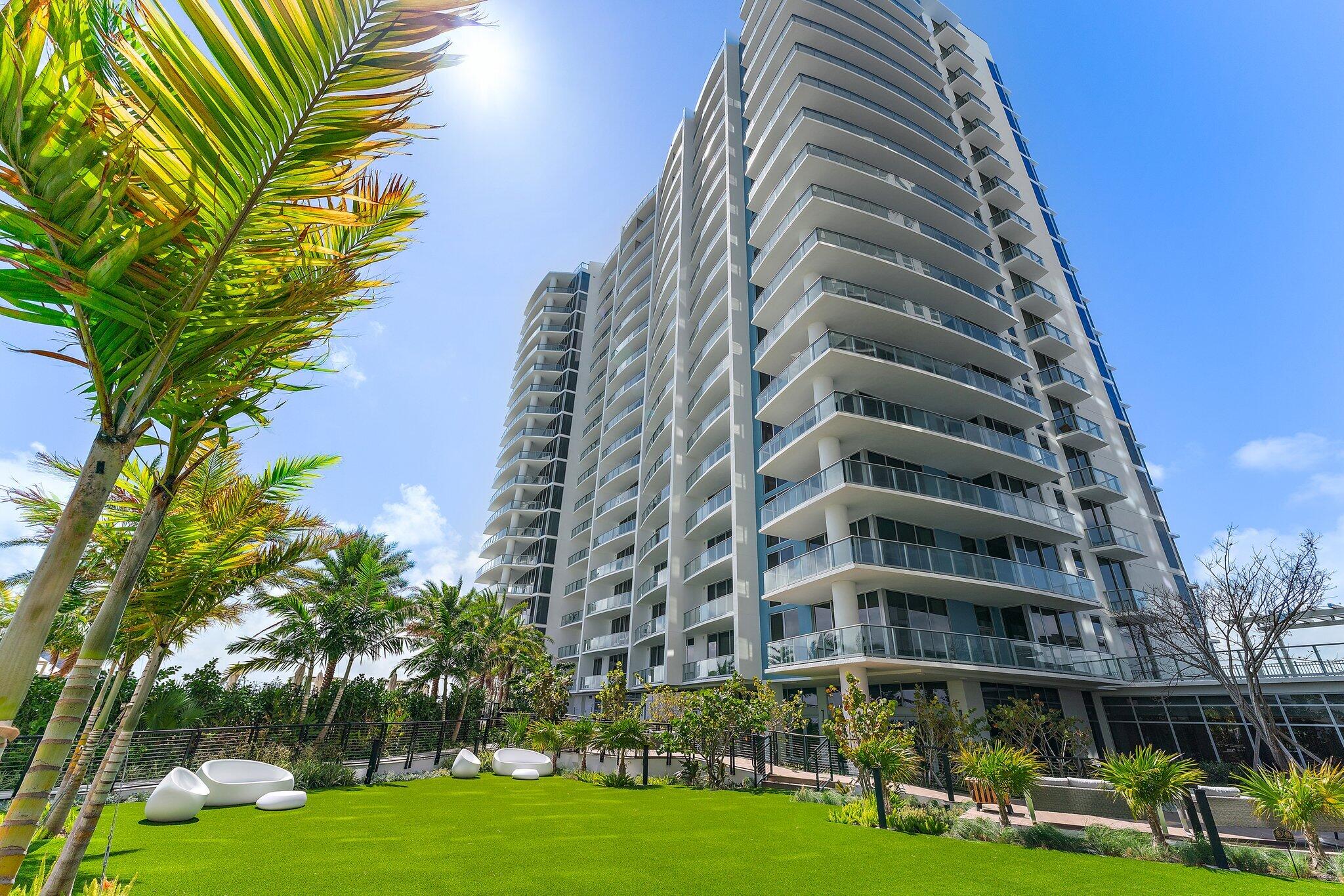 NAUTILUS 220 CONDO - Residential