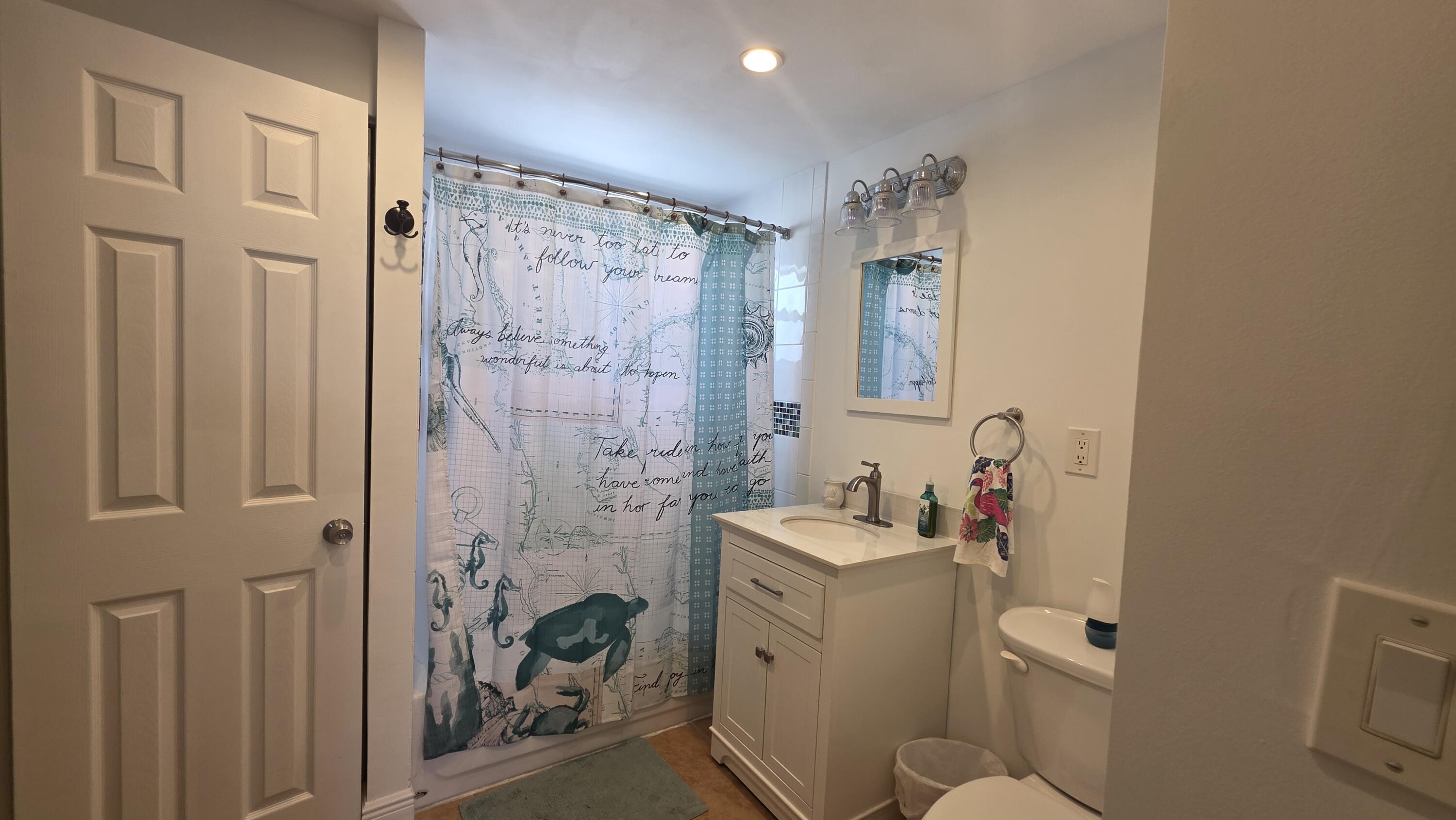 DANIANS NORTH CONDO - Residential