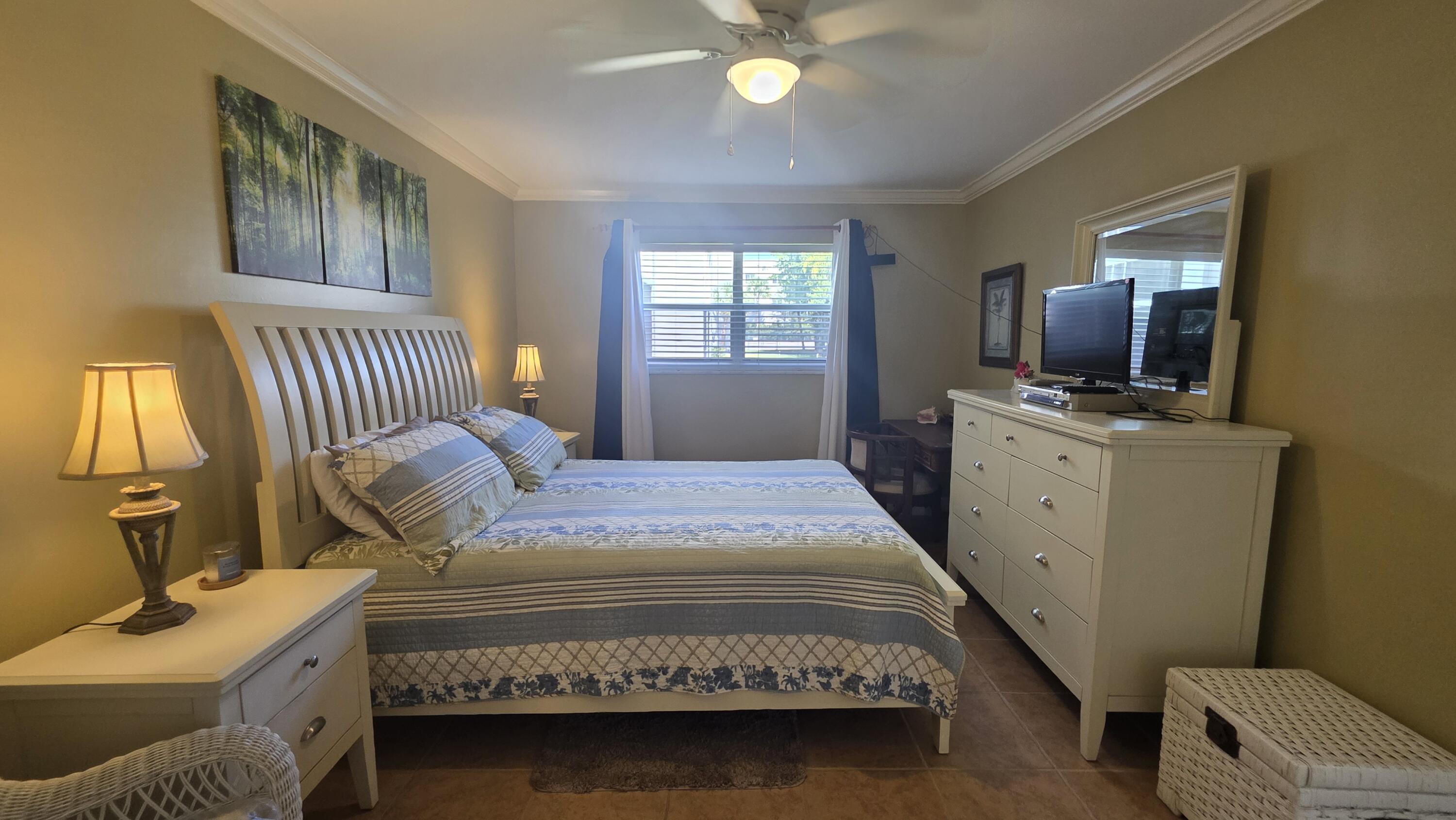 DANIANS NORTH CONDO - Residential