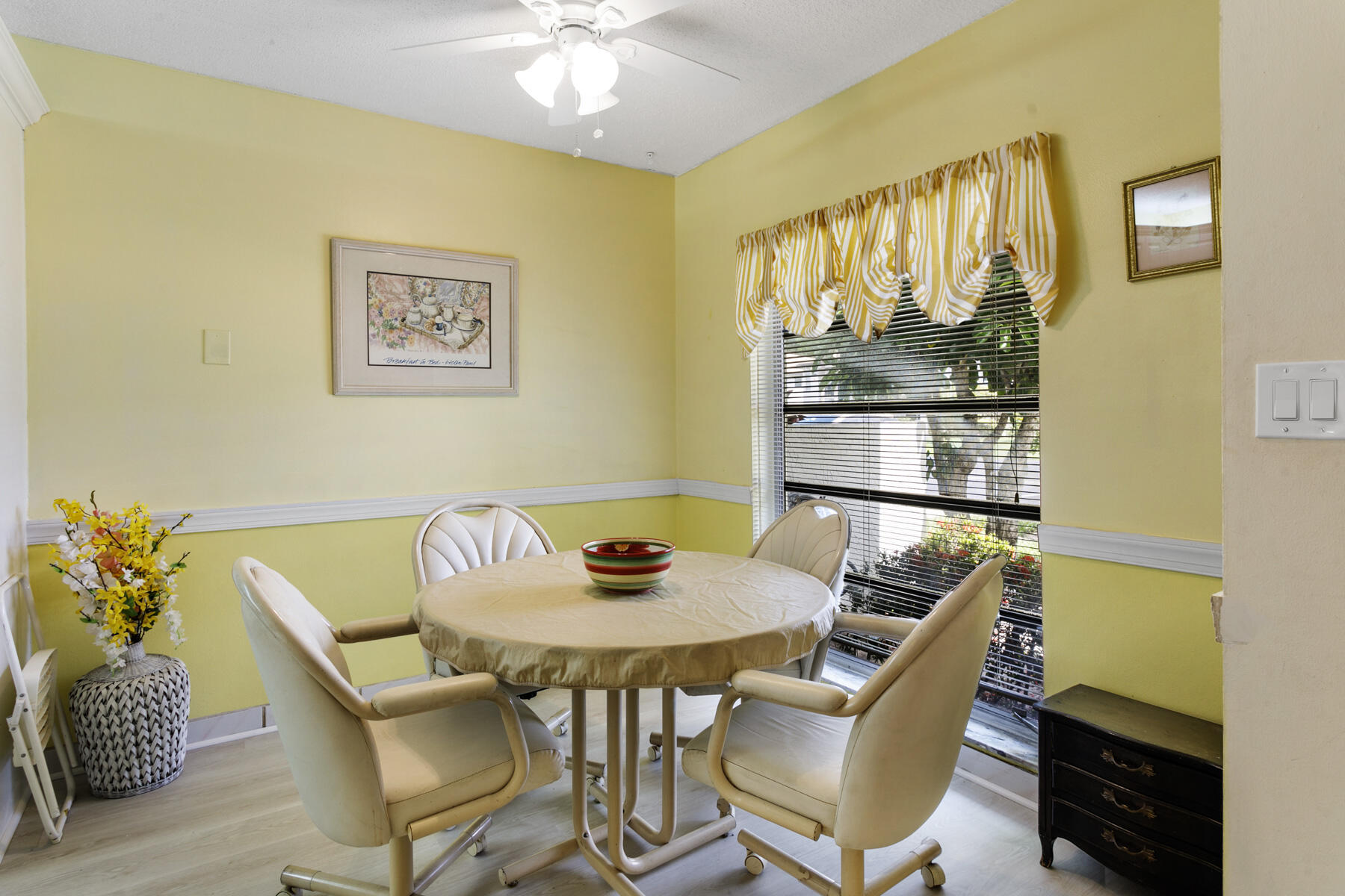 PALM GREENS AT VILLA DEL RAY CONDO II - Residential