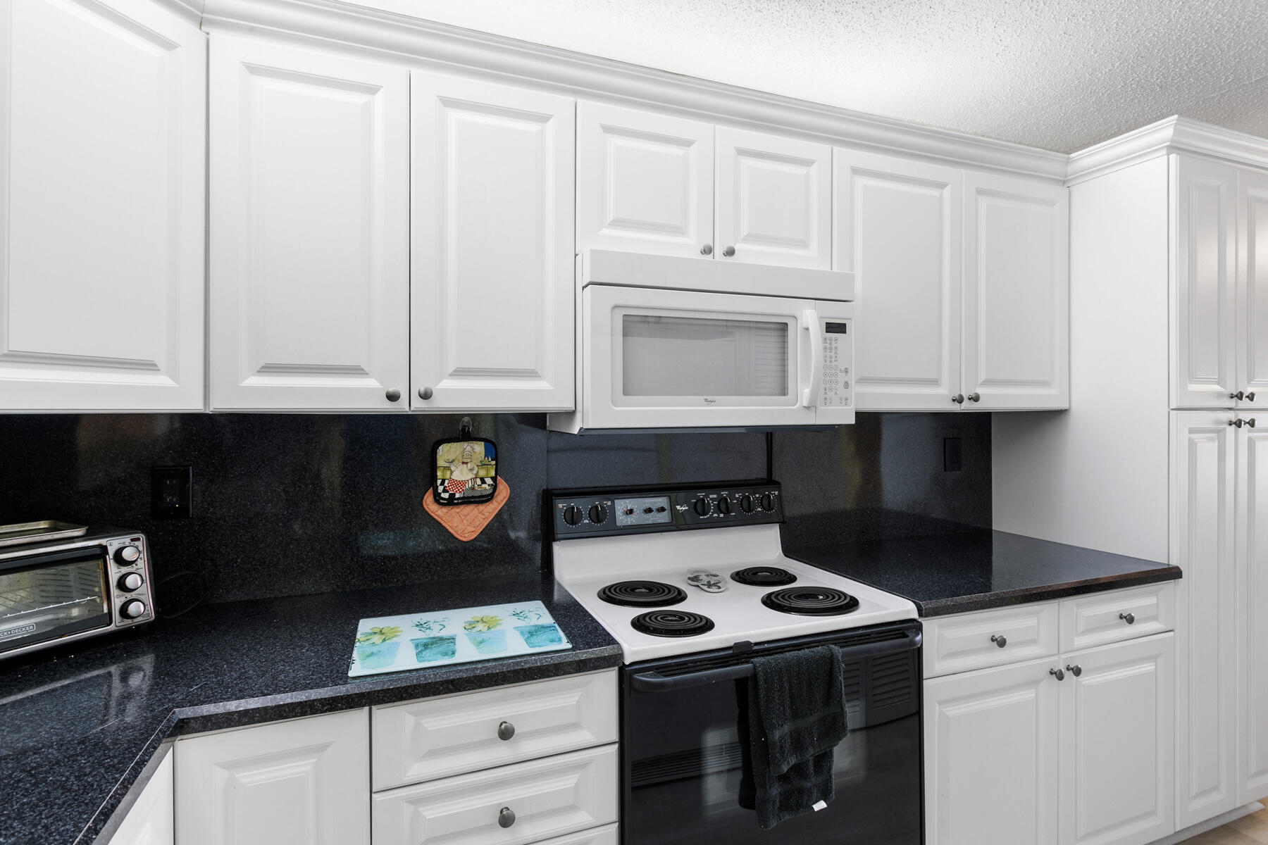 PALM GREENS AT VILLA DEL RAY CONDO II - Residential