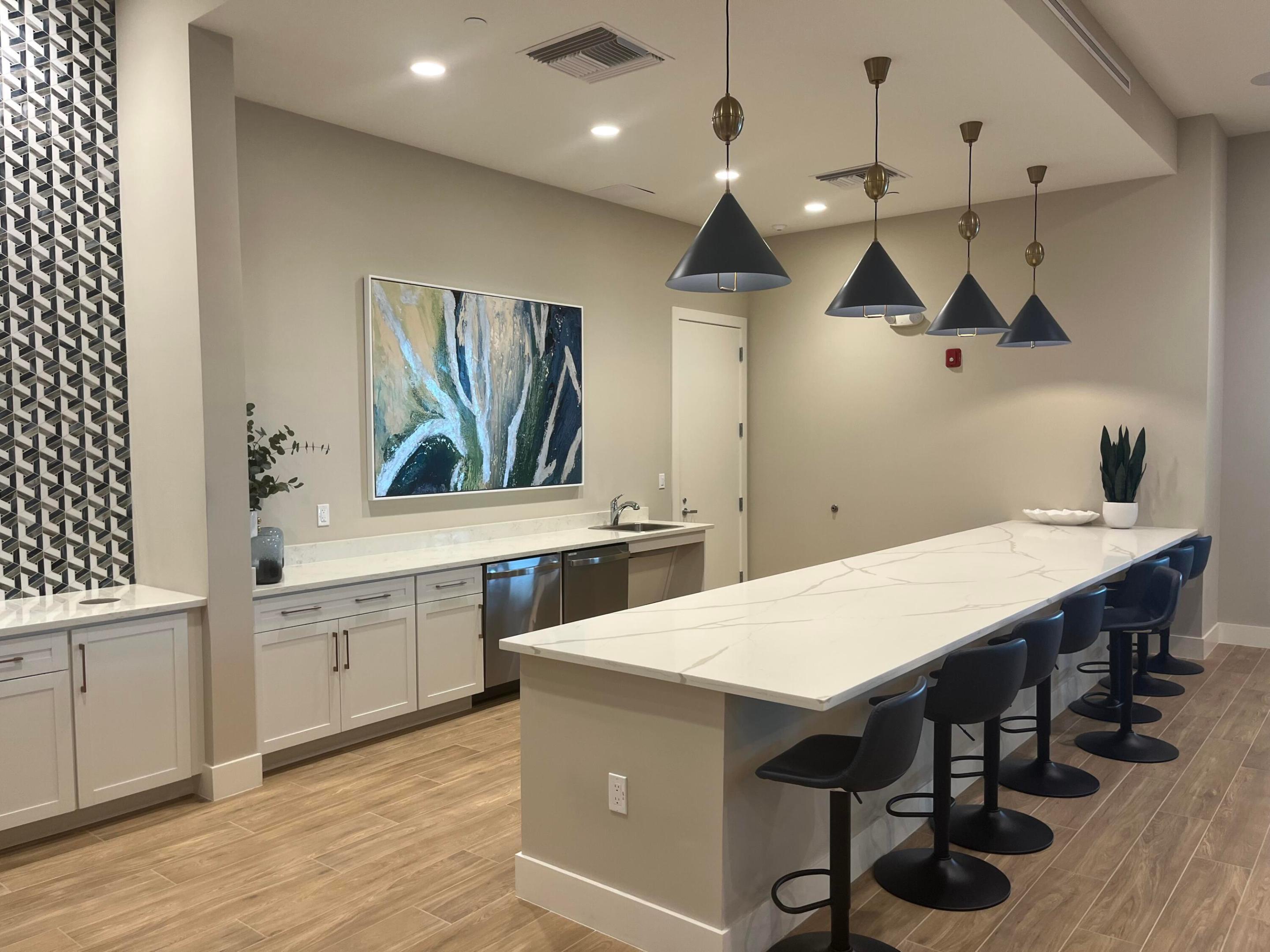 PALM GREENS AT VILLA DEL RAY CONDO II - Residential