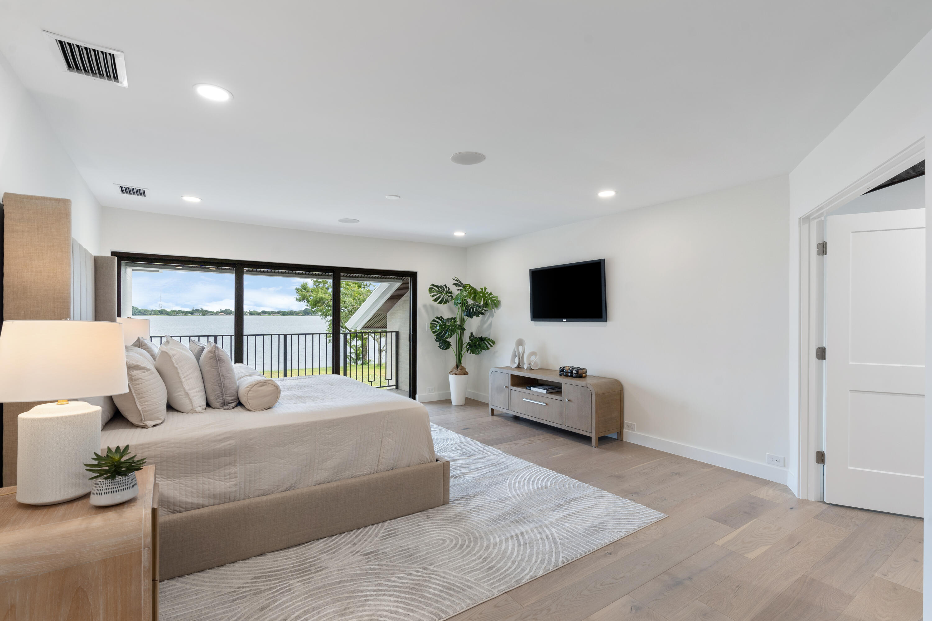 PRESIDENT COUNTRY CLUB 4 - Residential