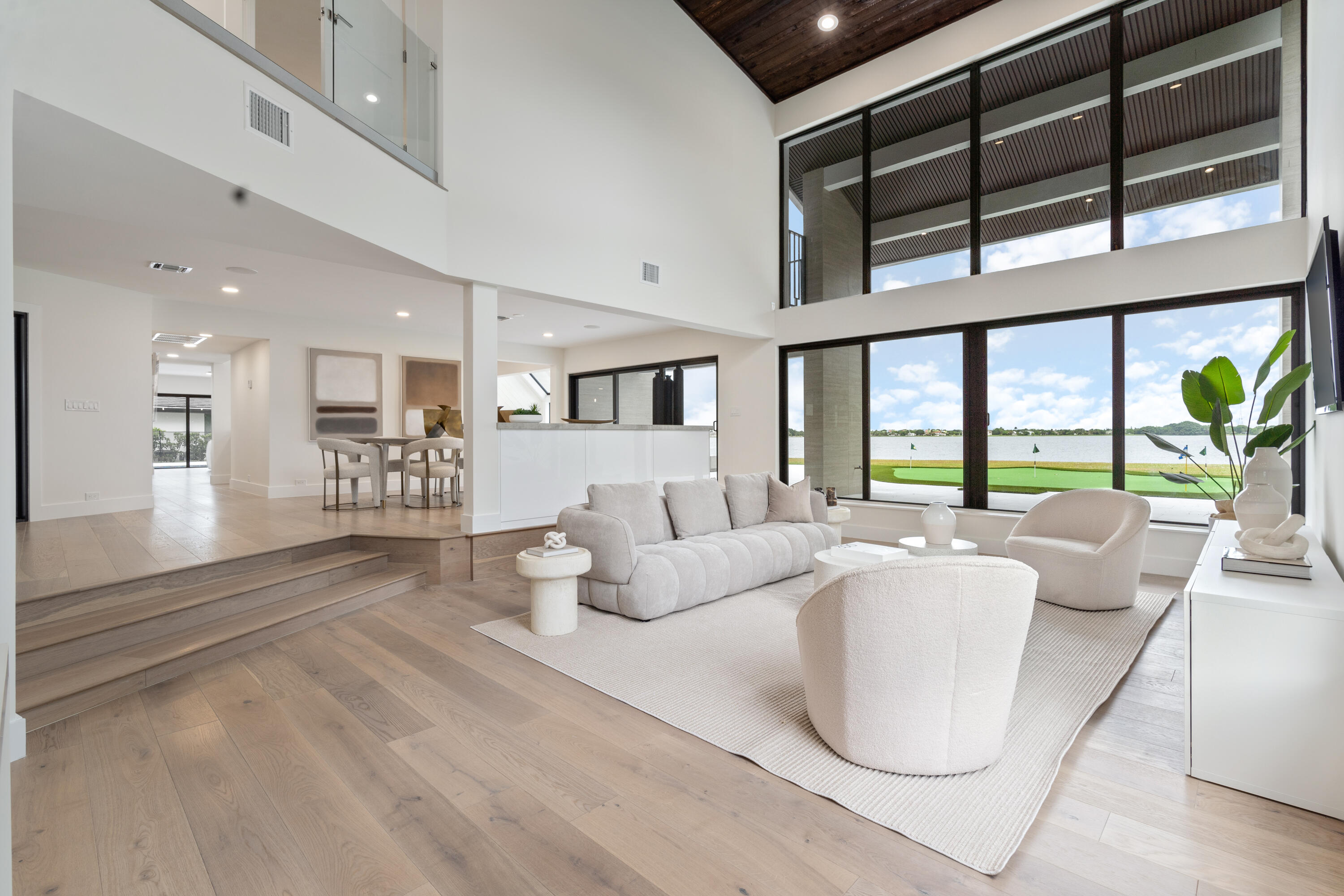 PRESIDENT COUNTRY CLUB 4 - Residential